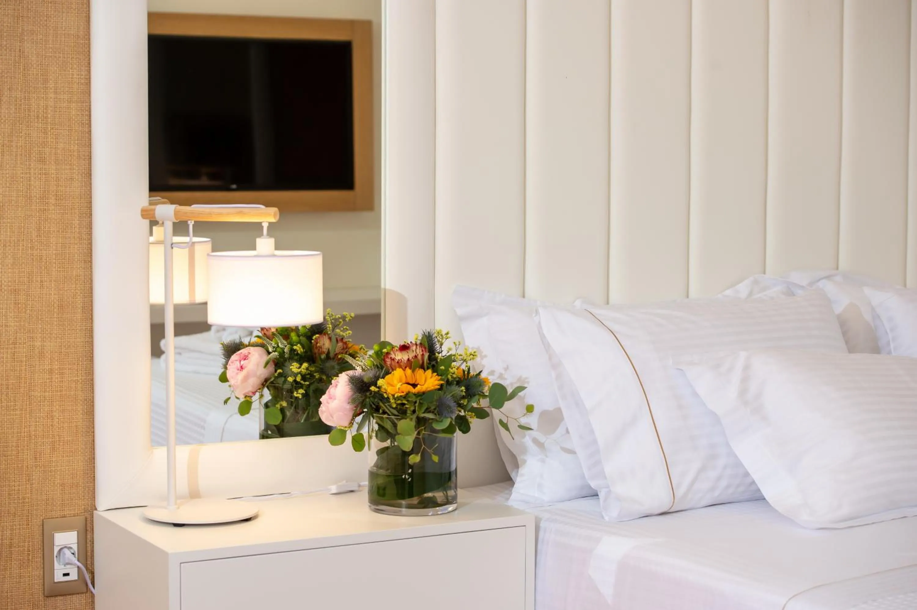 Bedroom, Bed in My Way Hotel & Events