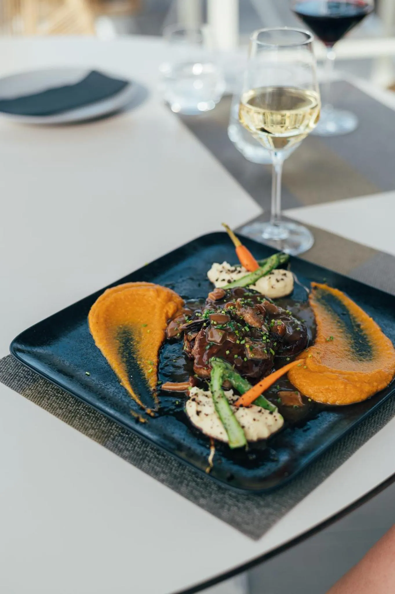 Restaurant/places to eat in My Way Hotel & Events