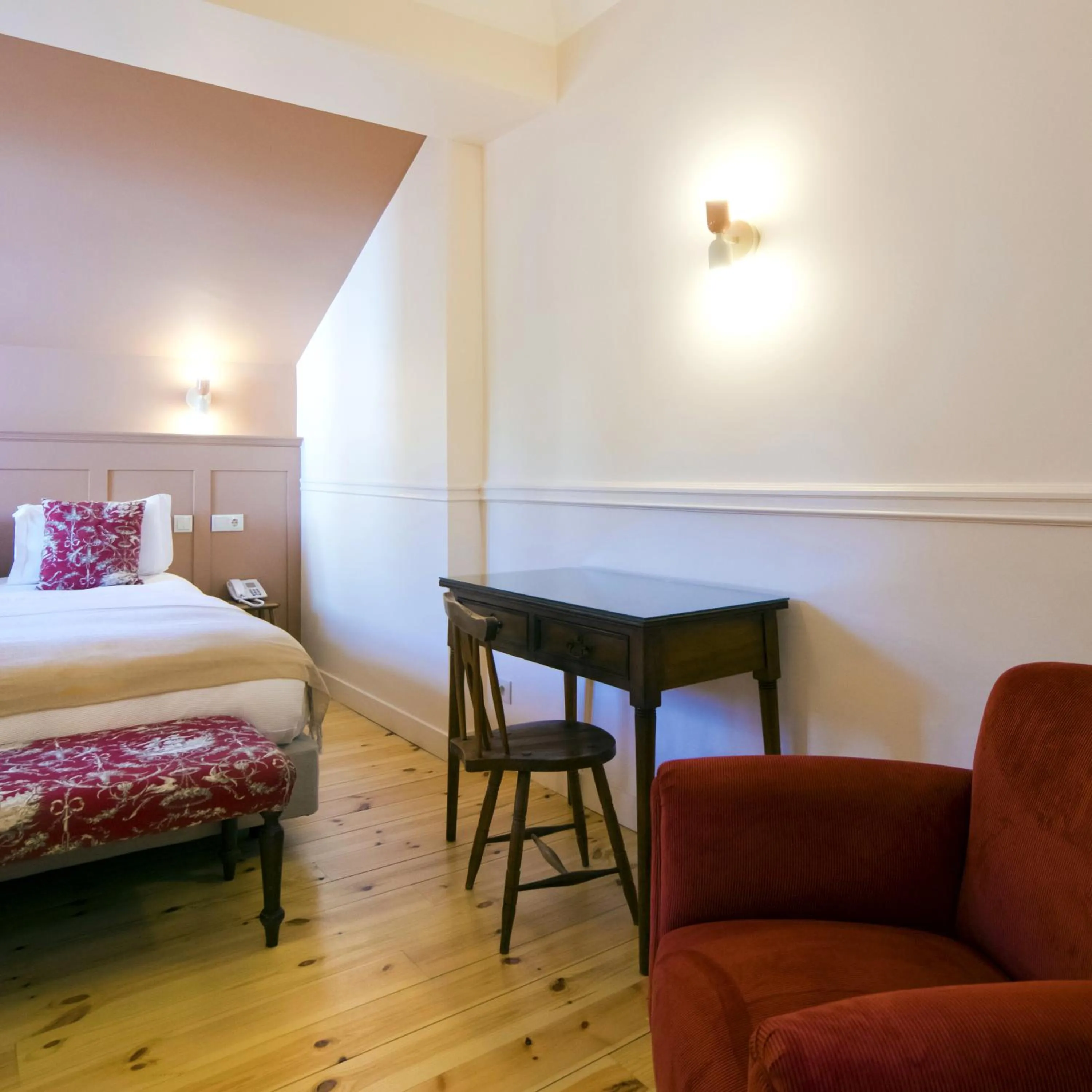 Bed in York House Lisboa Hotel