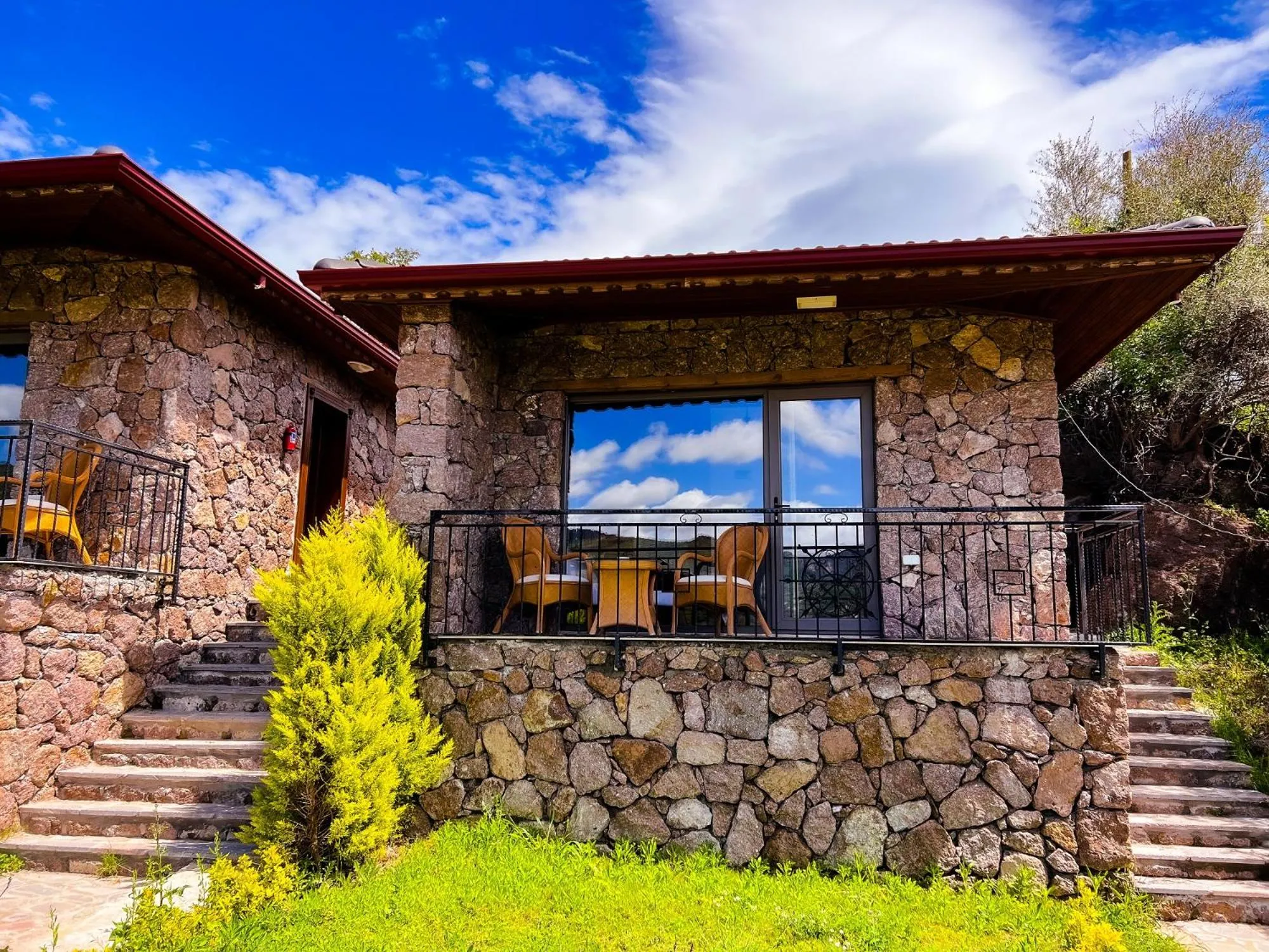 Garden in Assos Longevity Hotel