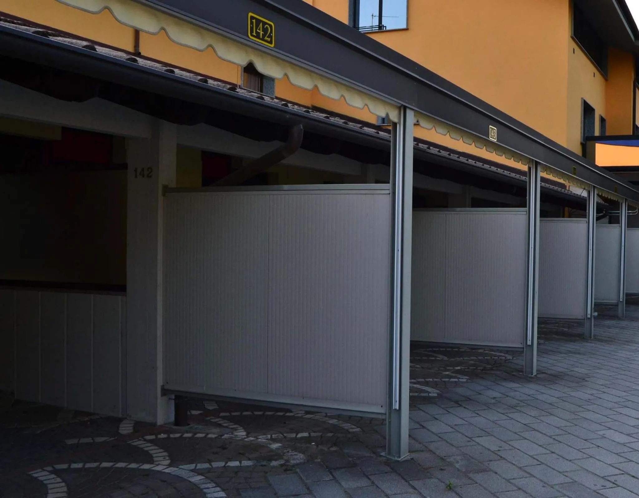 Facade/entrance in Hotel Motel 2