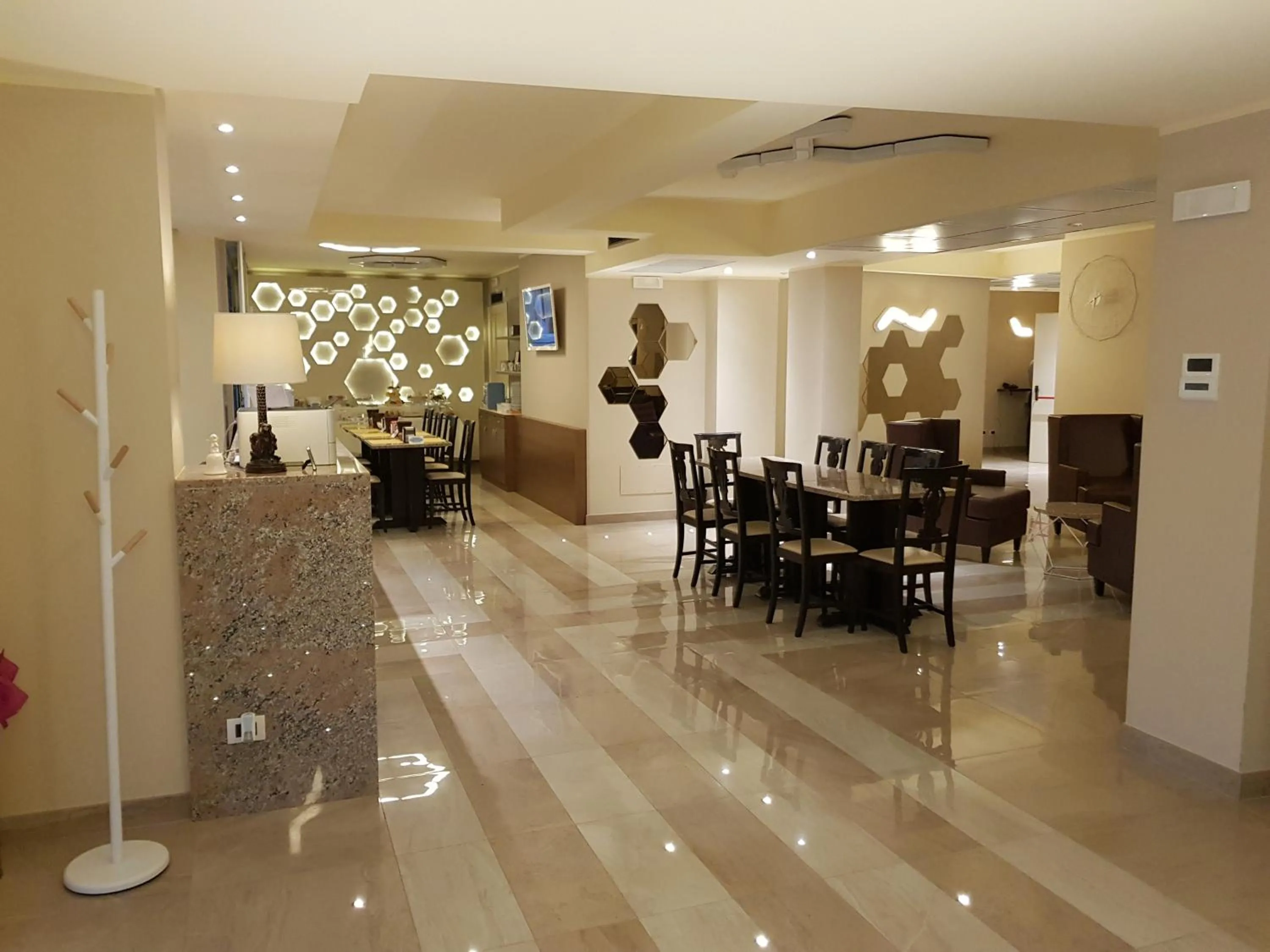 Lobby or reception in Hotel Motel 2