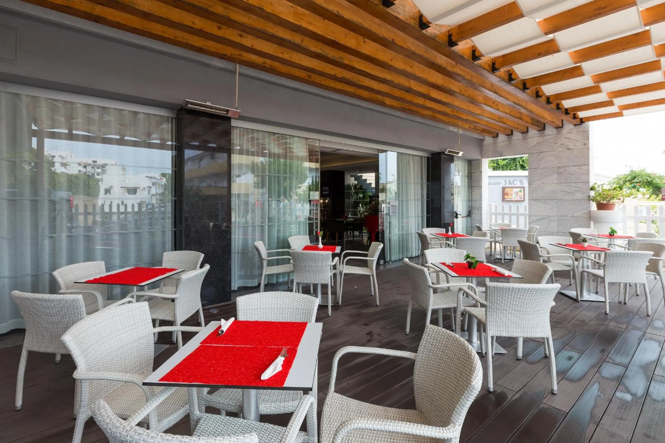 Restaurant/places to eat in Muthu Clube Praia da Oura