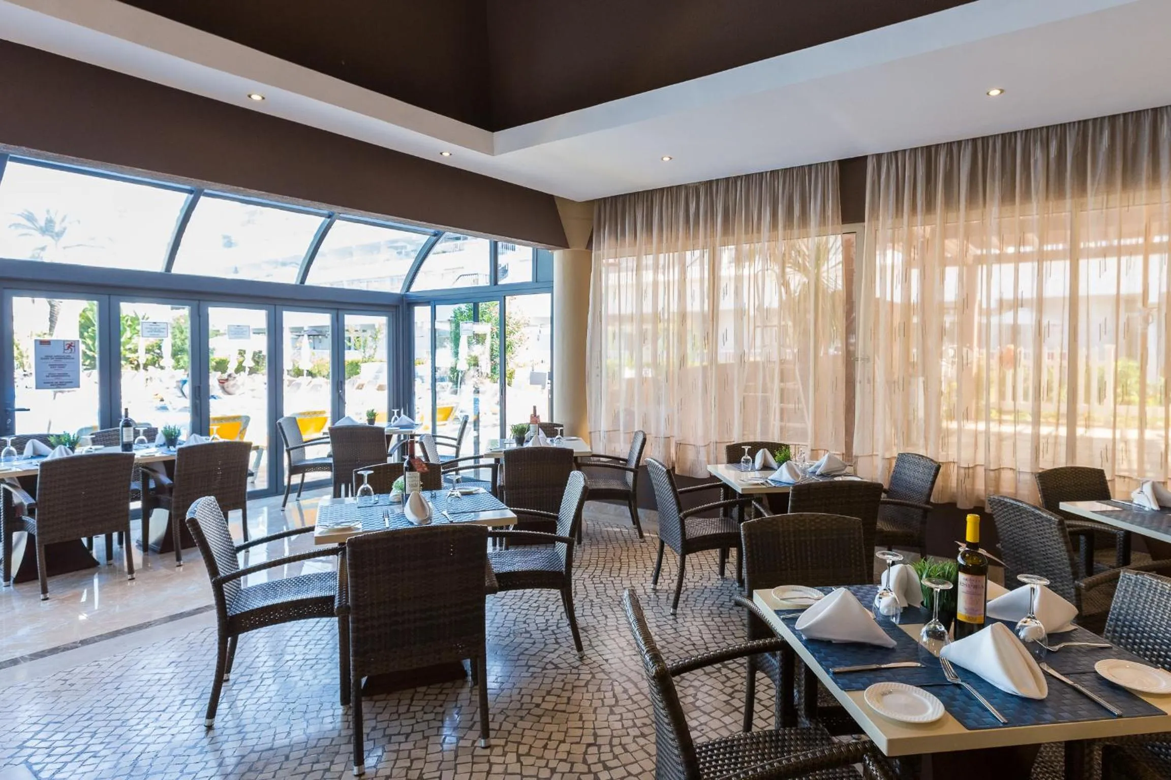 Restaurant/places to eat in Muthu Clube Praia da Oura