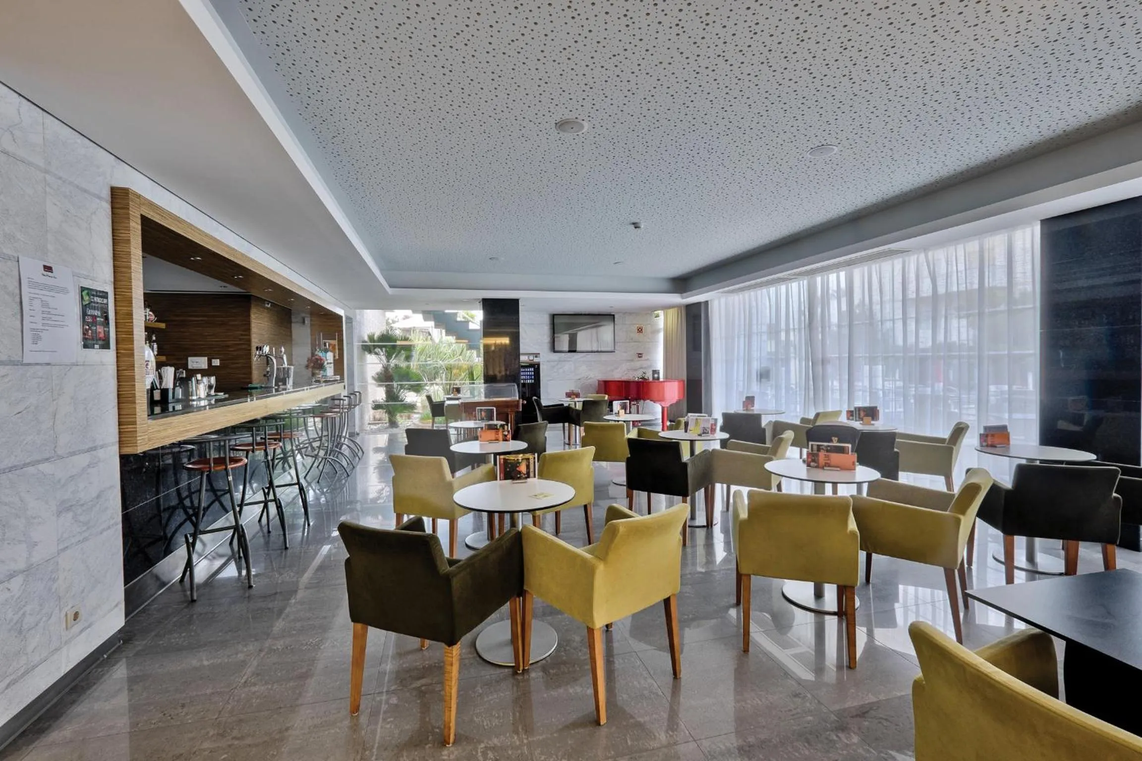 Restaurant/places to eat in Muthu Clube Praia da Oura