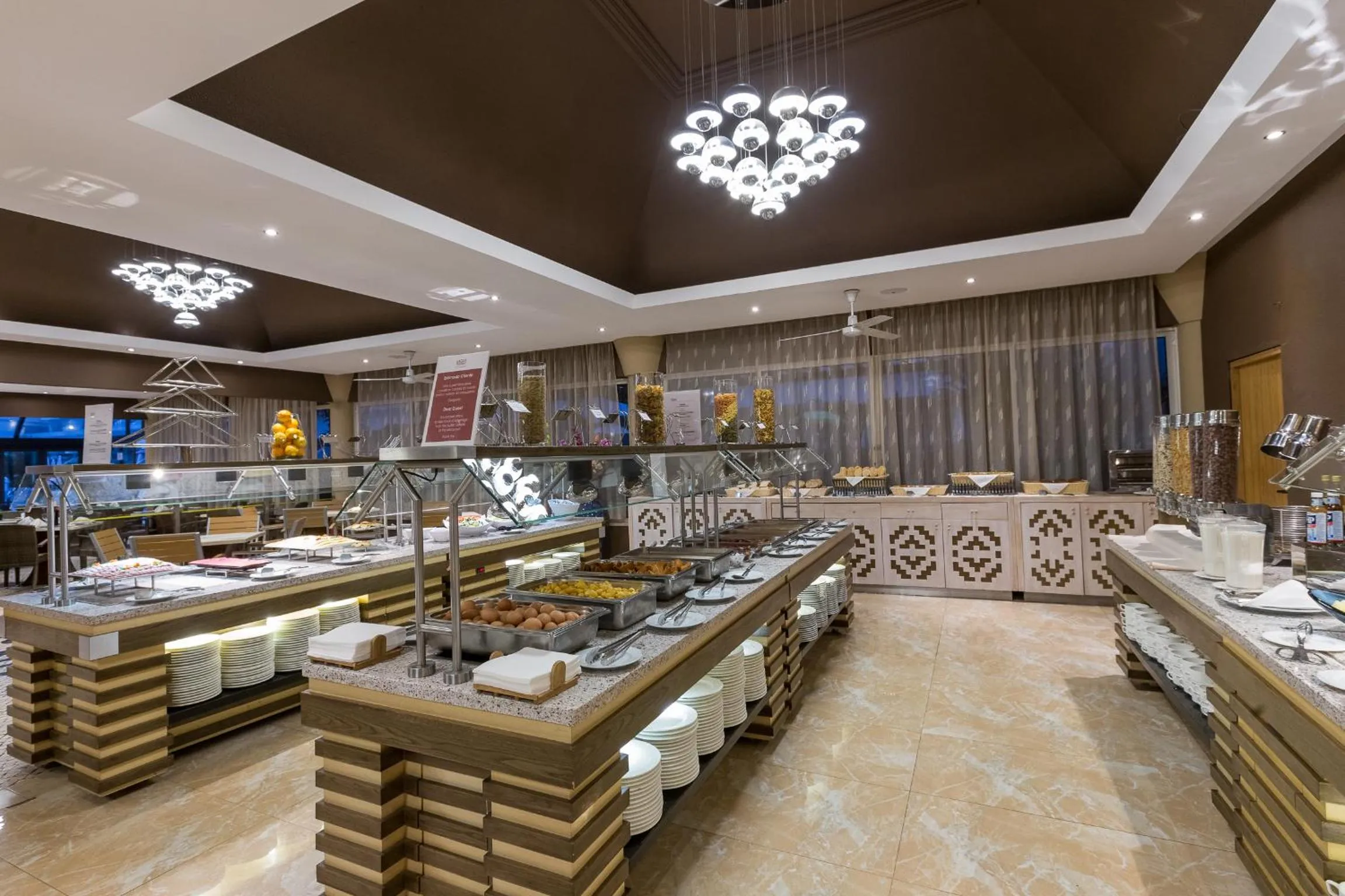 Restaurant/places to eat in Muthu Clube Praia da Oura