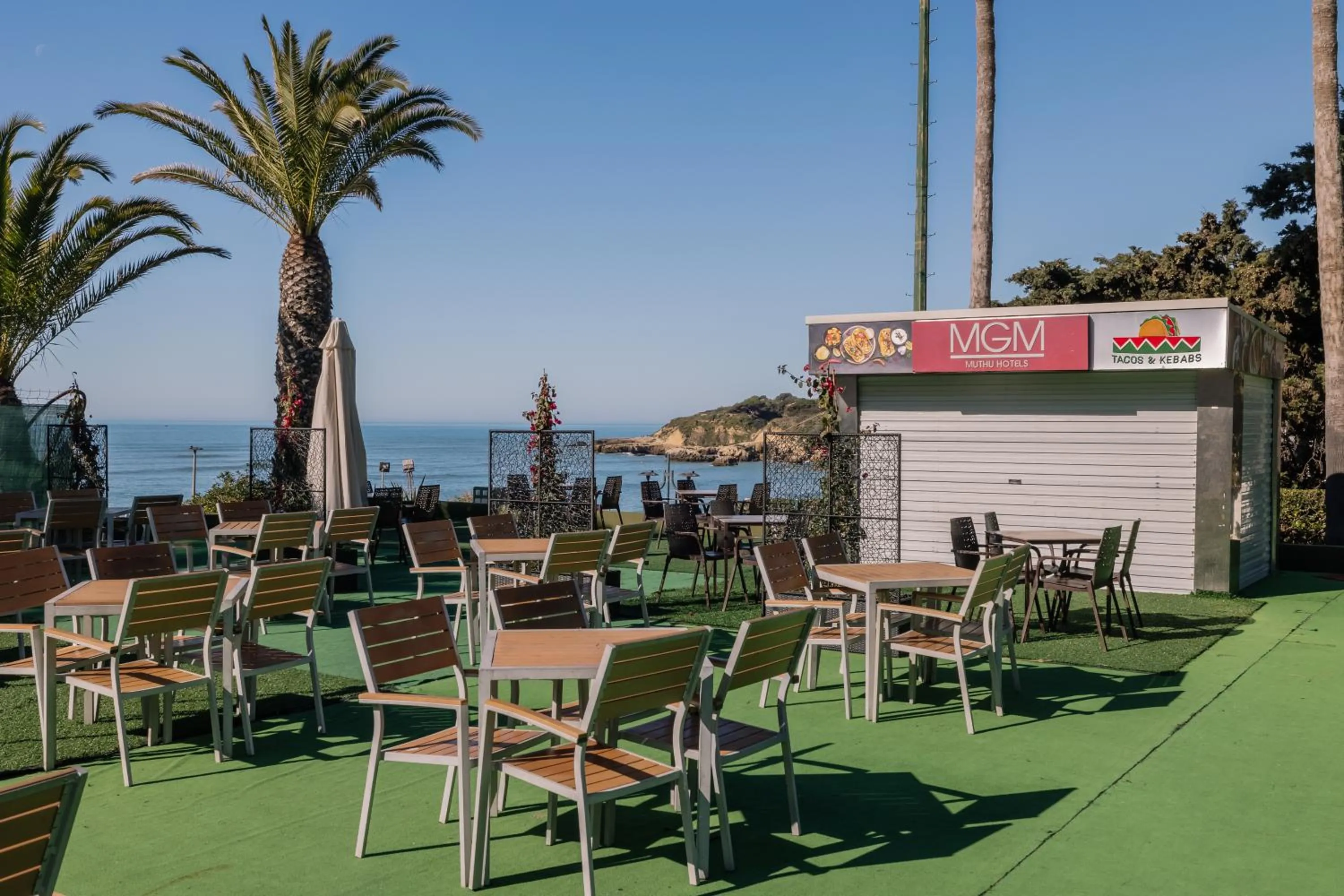 Restaurant/places to eat in Muthu Clube Praia da Oura