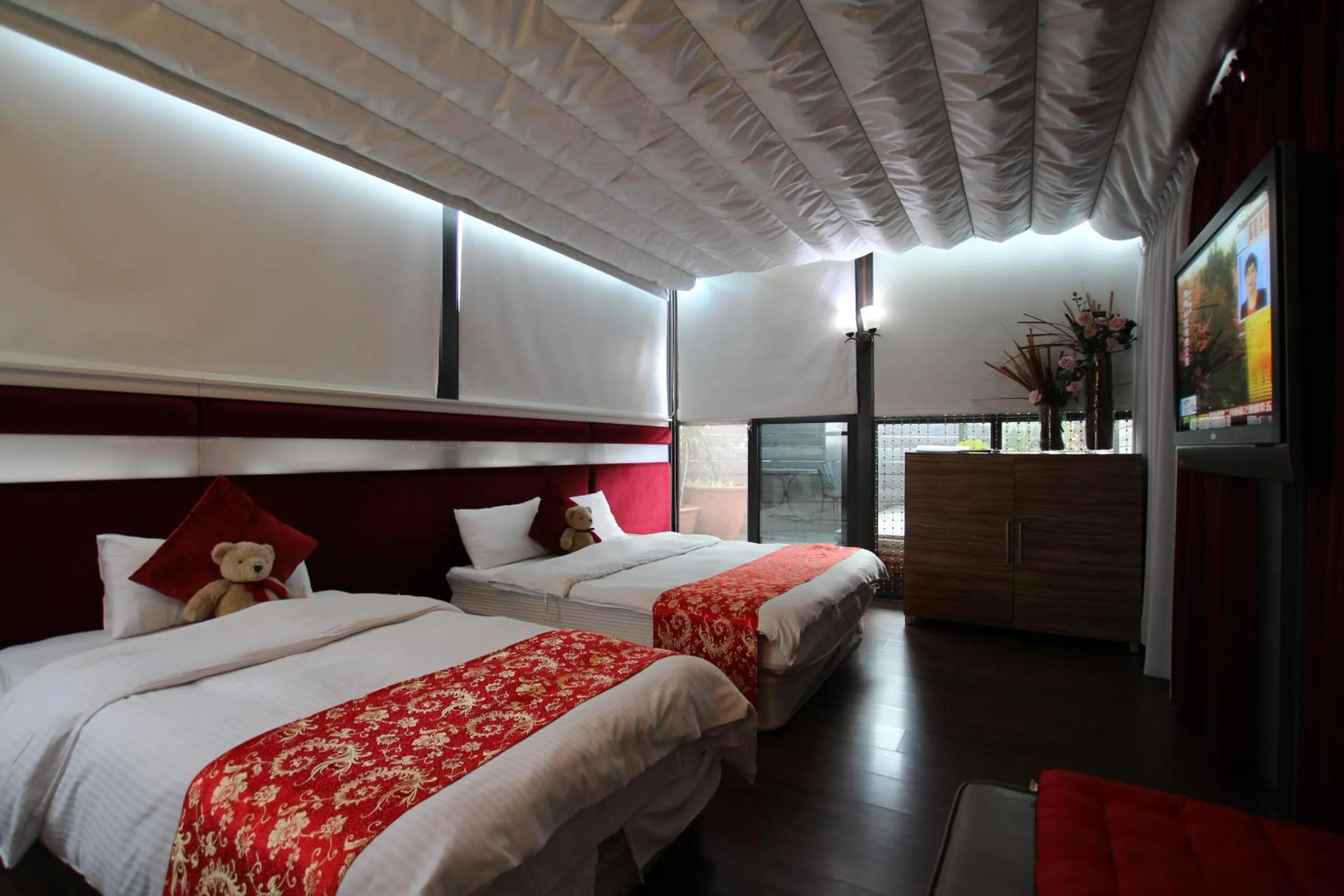 Day, Bed in Tanxiang Resort Hotel Sun Moon Lake Harbour - Sun Moon Lake Pier