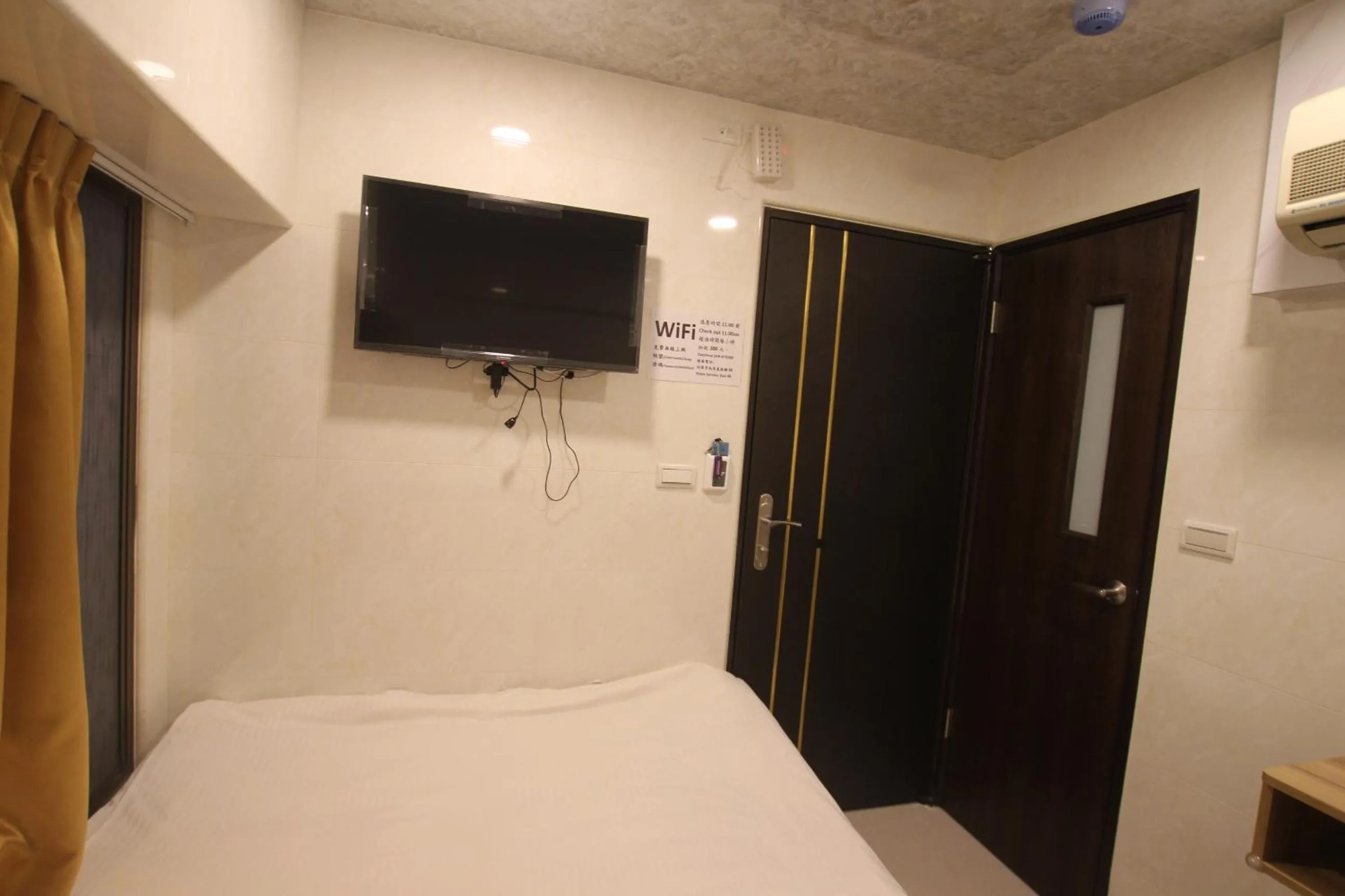 Bed in Tanxiang Resort Hotel Sun Moon Lake Harbour - Sun Moon Lake Pier