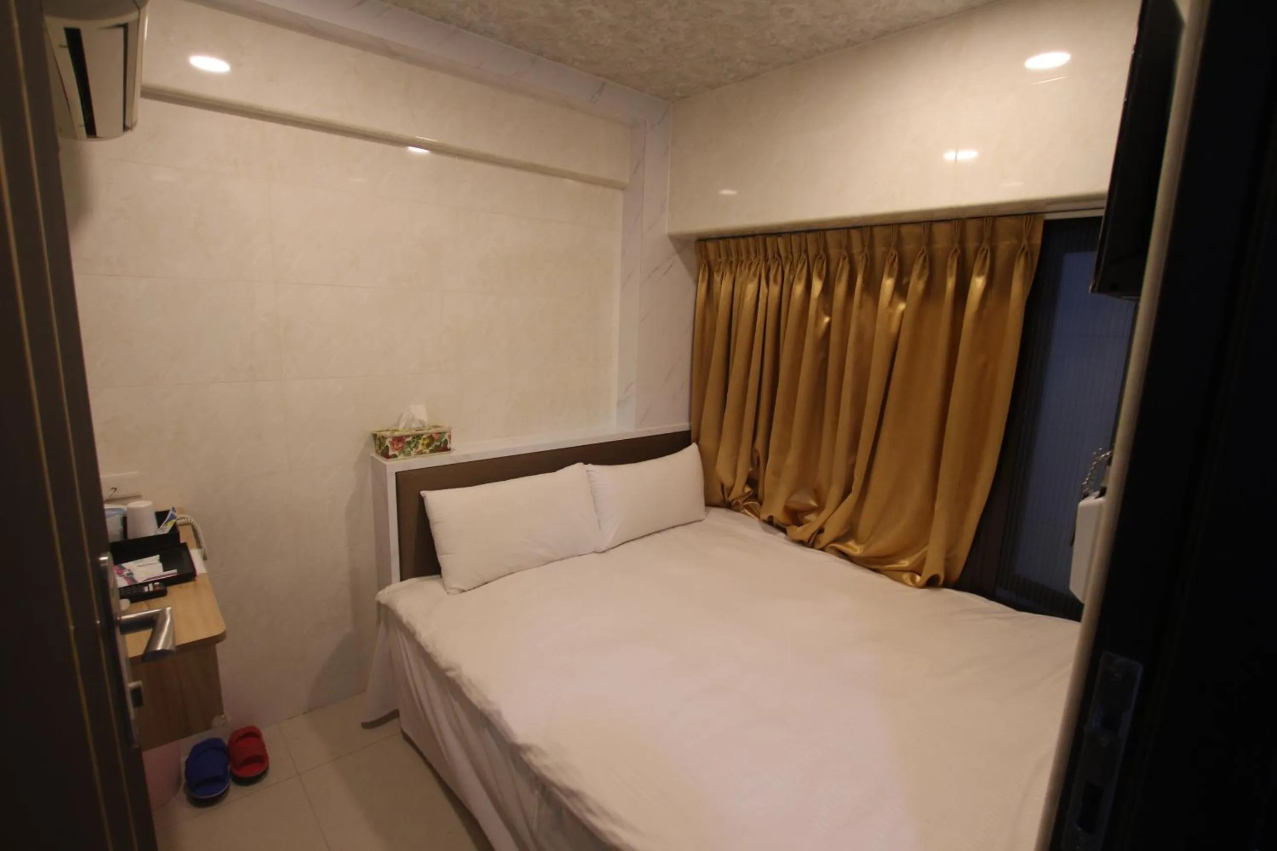 Bed in Tanxiang Resort Hotel Sun Moon Lake Harbour - Sun Moon Lake Pier