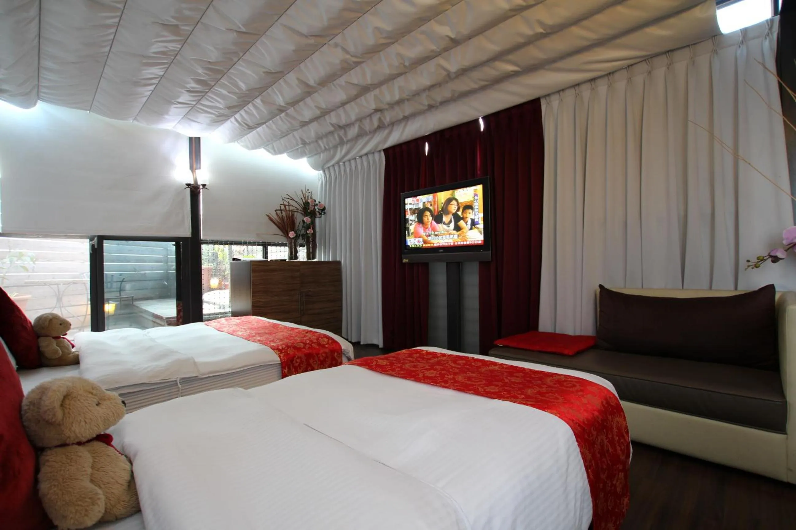 Day, Bed in Tanxiang Resort Hotel Sun Moon Lake Harbour - Sun Moon Lake Pier