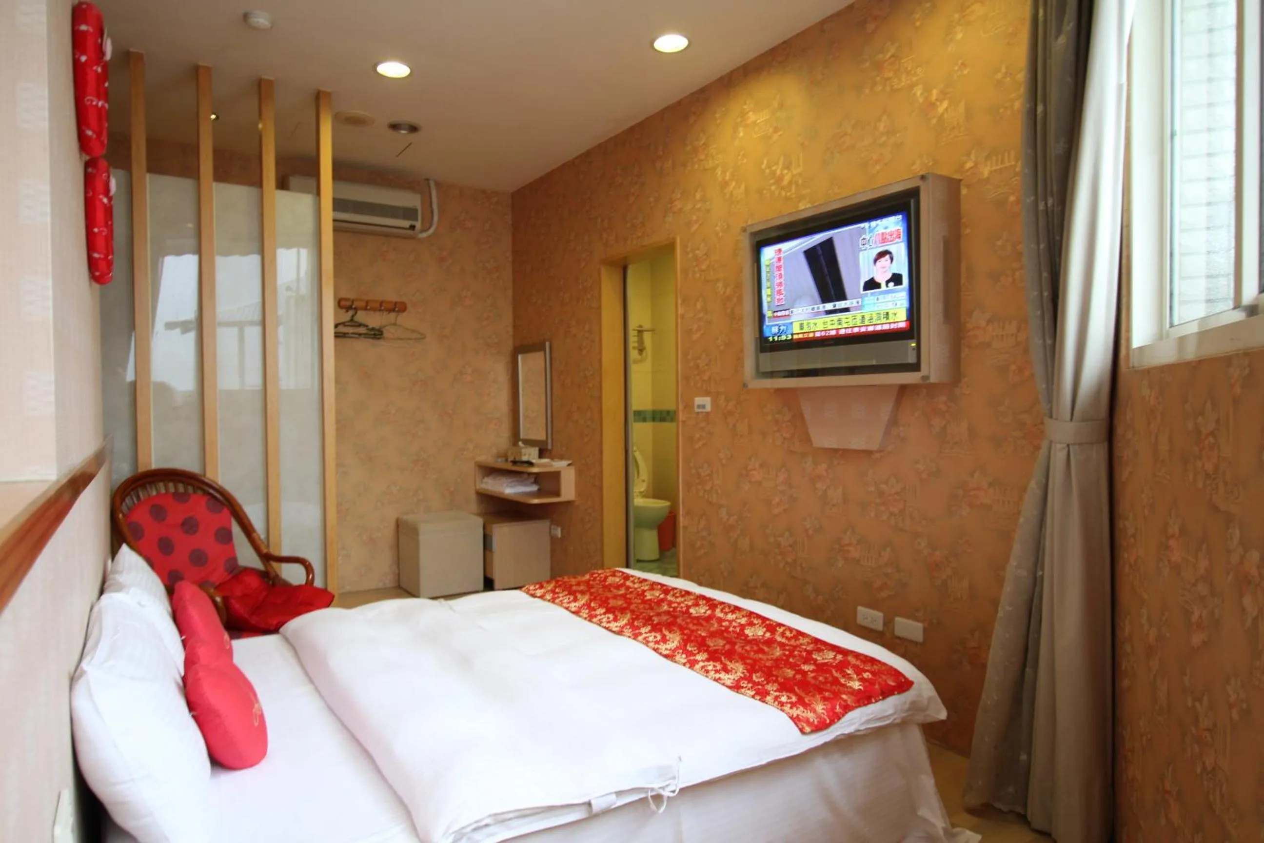 Day, Bed in Tanxiang Resort Hotel Sun Moon Lake Harbour - Sun Moon Lake Pier