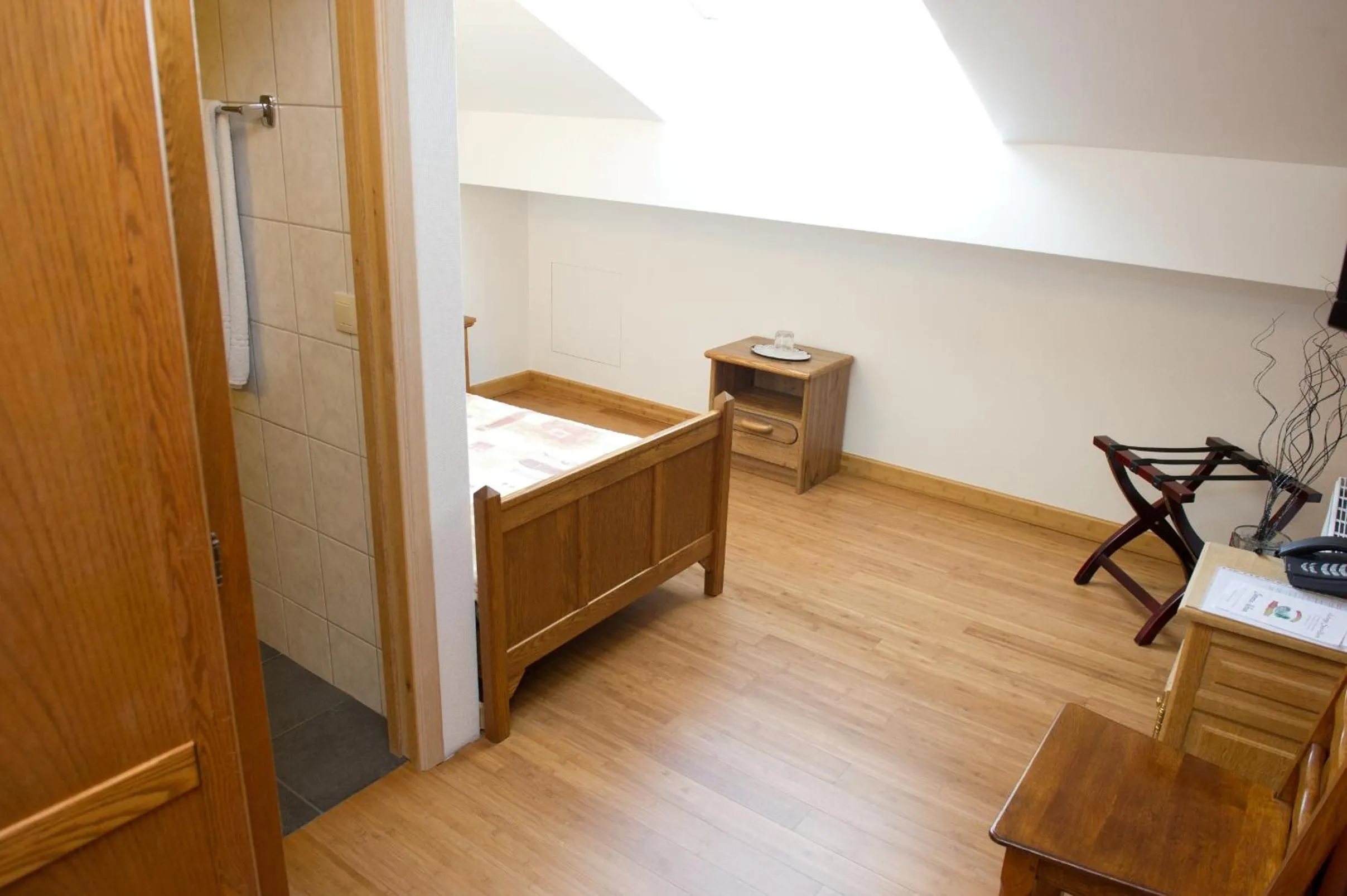 Photo of the whole room in Auberge Saint-Martin