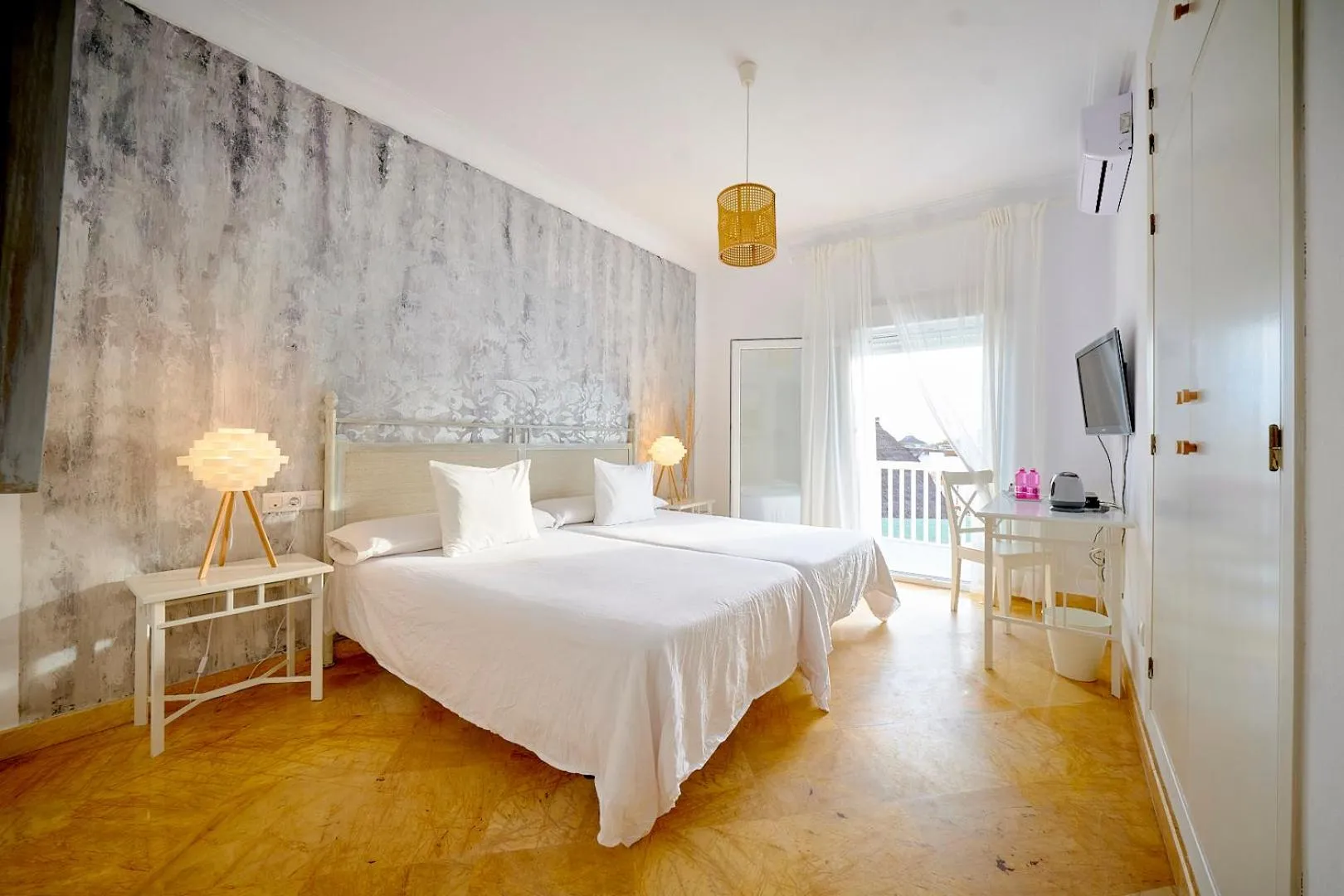 Bedroom in Labreña Hotel