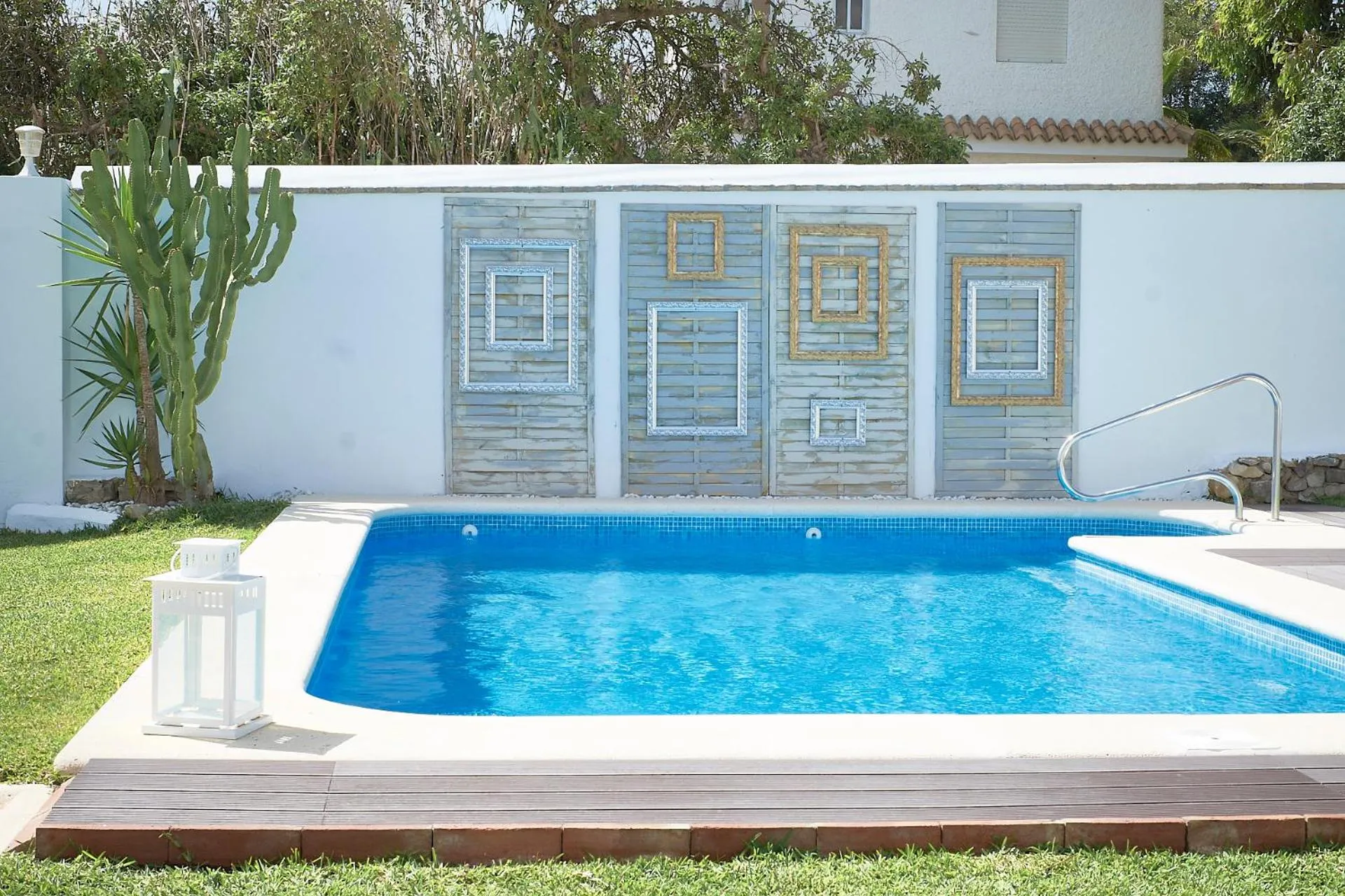 Pool view in Labreña Hotel