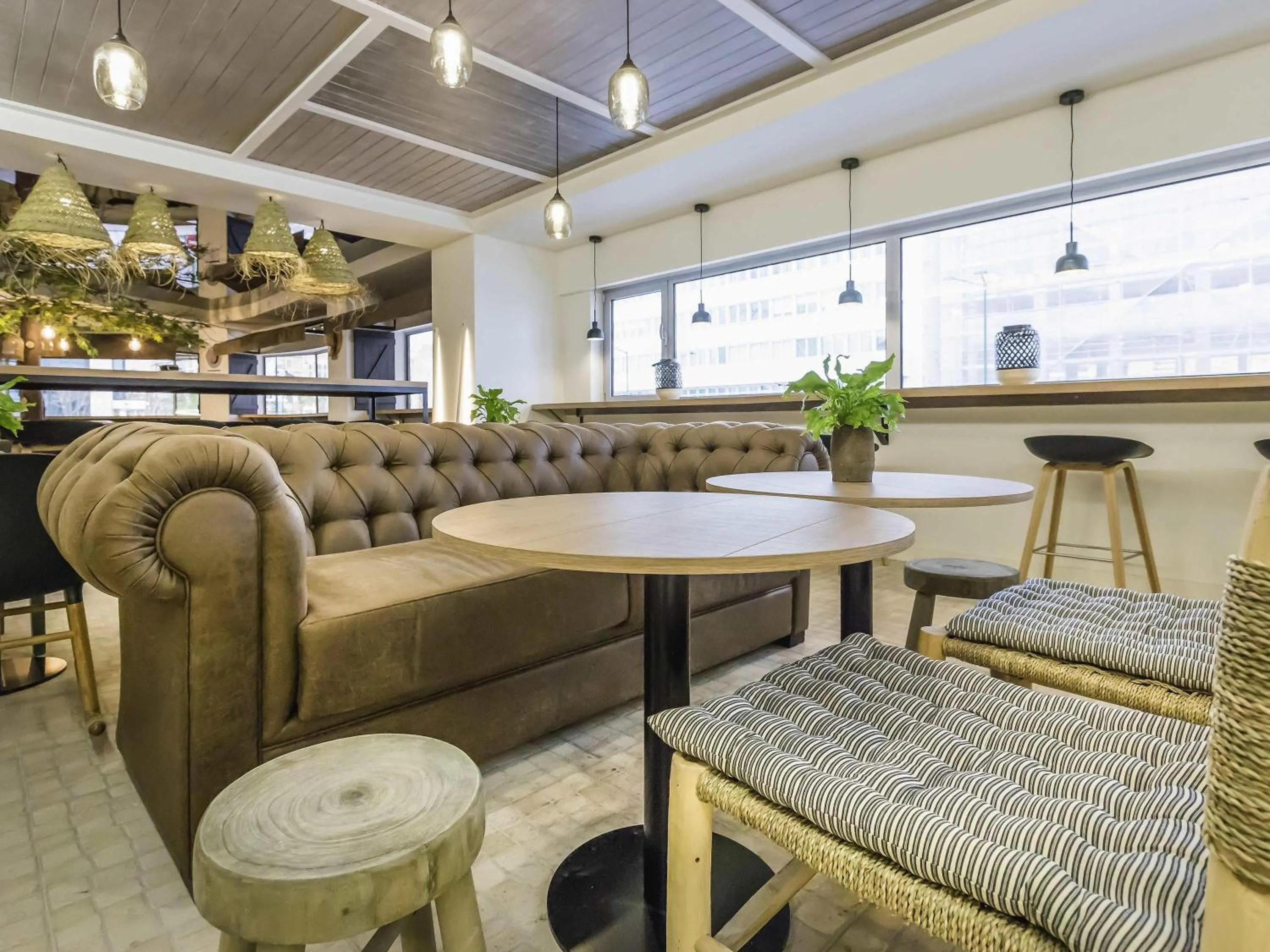 Lounge or bar in Ibis Styles Lisboa Centro Marquês de Pombal