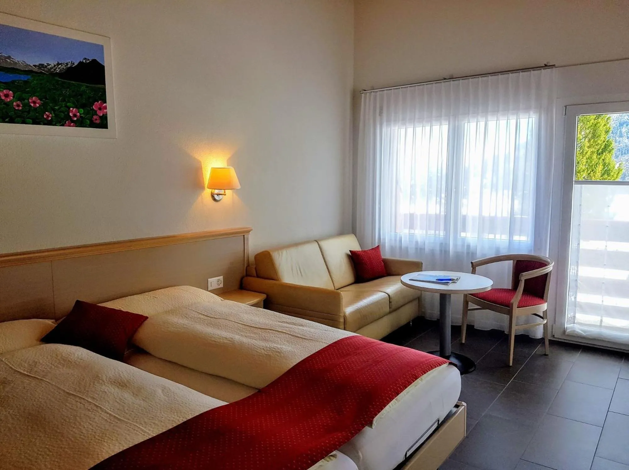 Bed in Chalet-Gafri - BnB - Frühstückspension und Gastfreundschaft