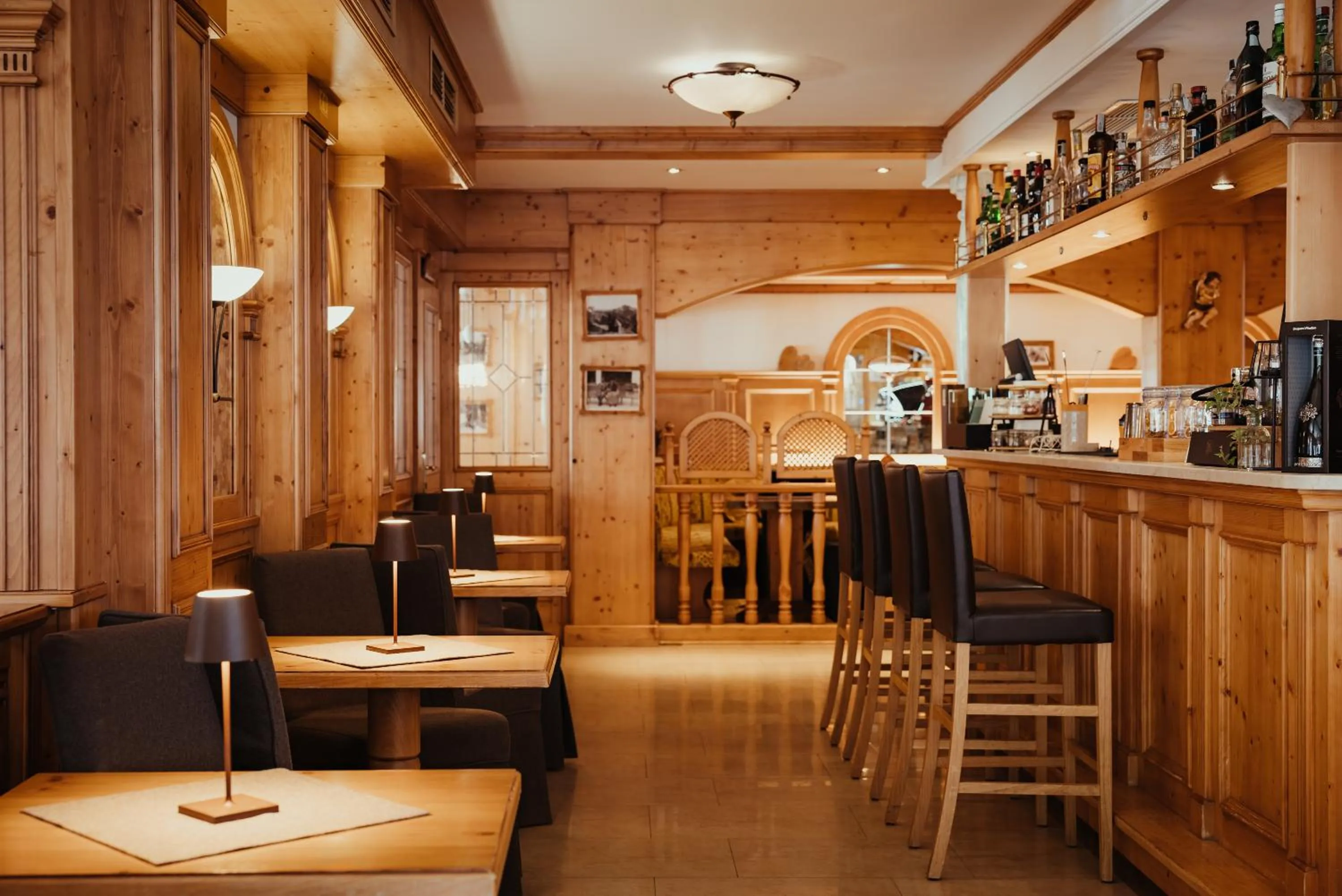 Lounge or bar in Hotel Alpenrose