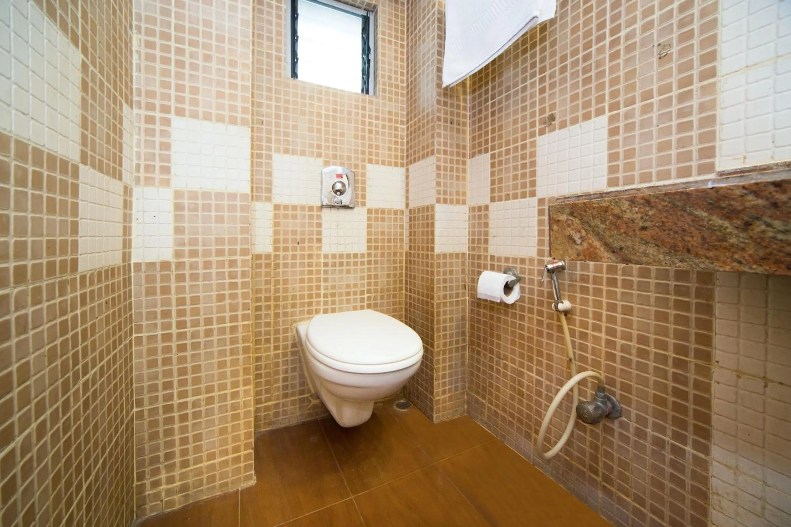 Shower in Bhammar's Inn - A Pure Veg