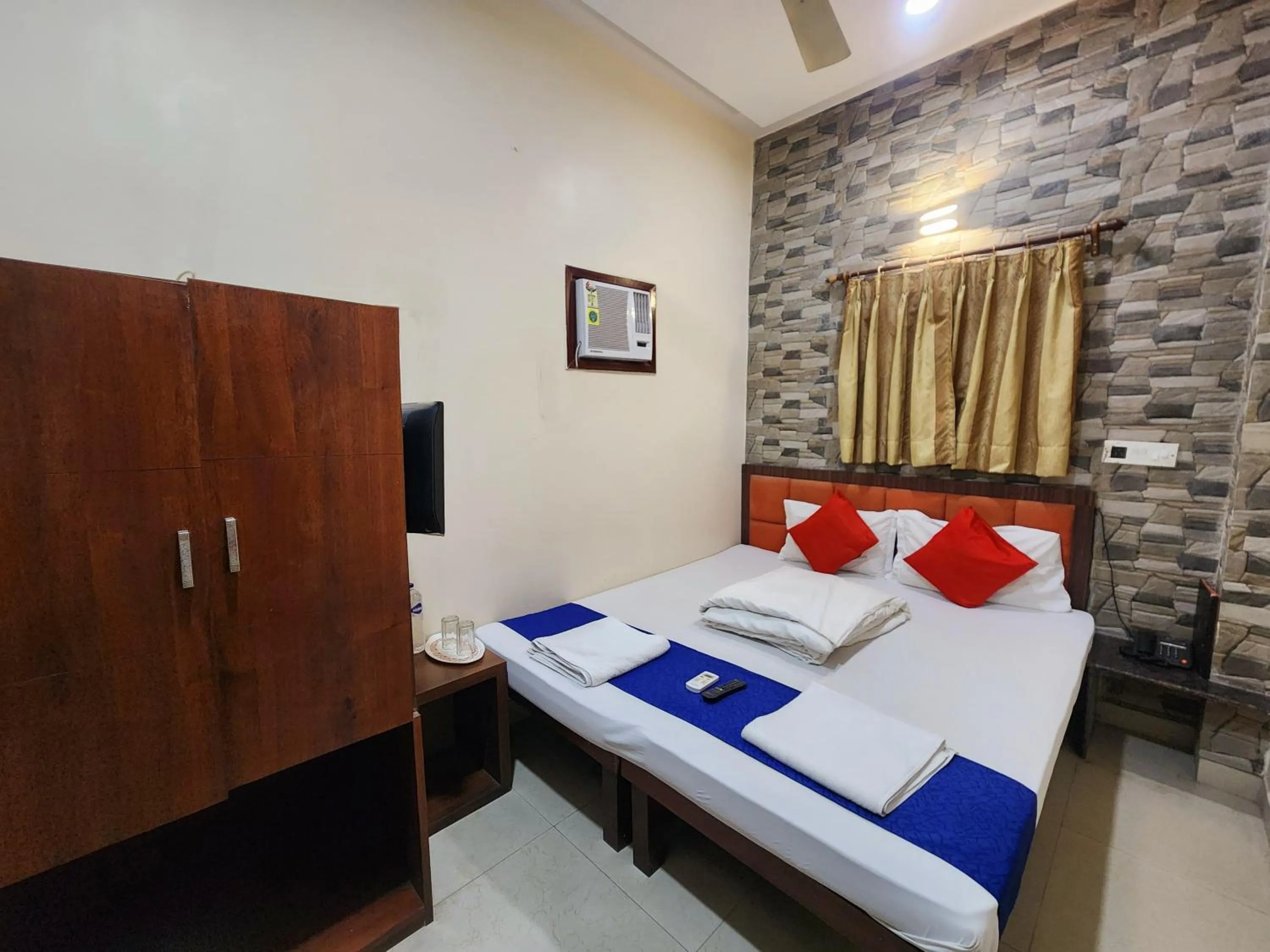 View (from property/room), Bed in Bhammar's Inn - A Pure Veg