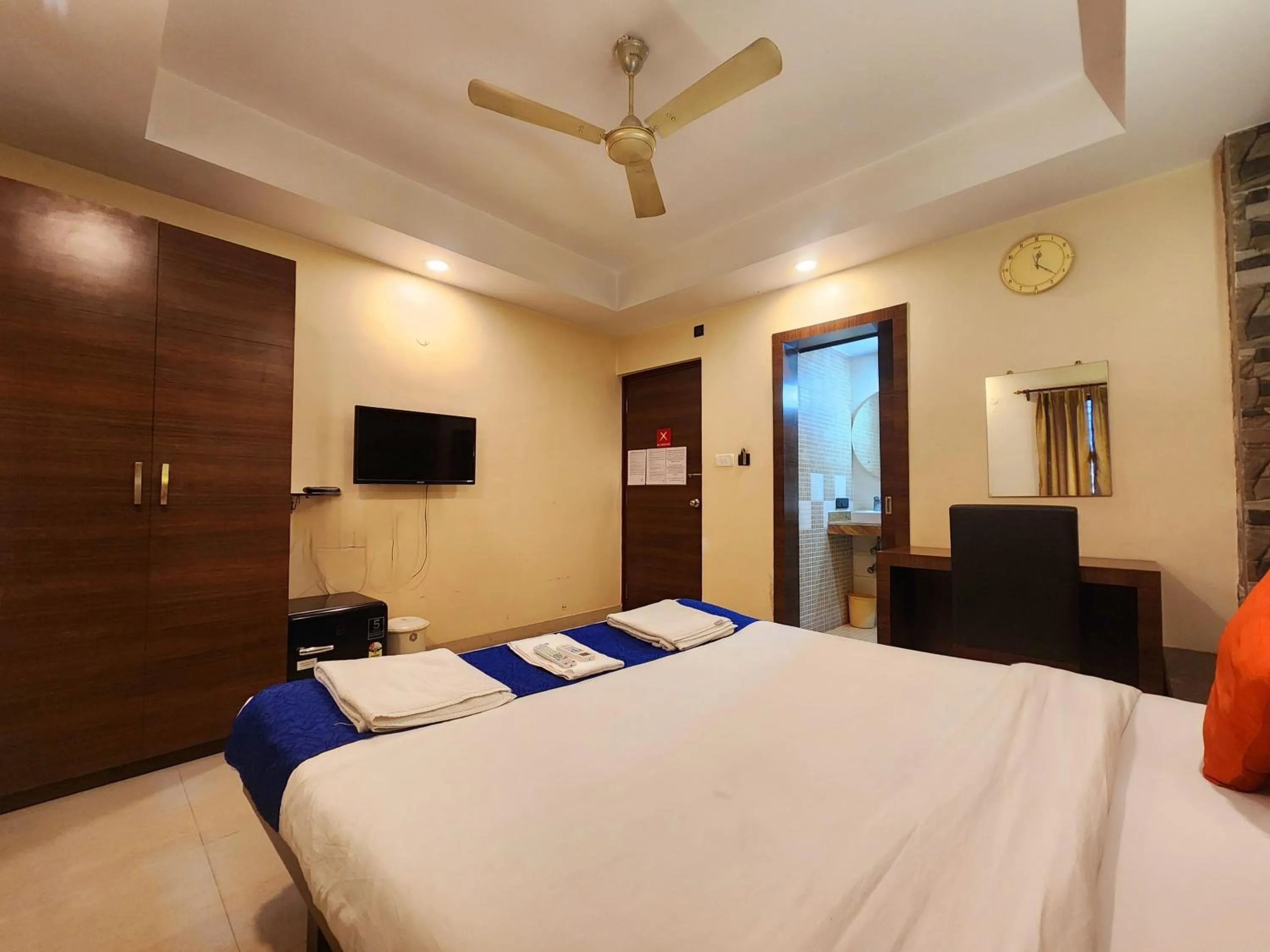 View (from property/room), Bed in Bhammar's Inn - A Pure Veg