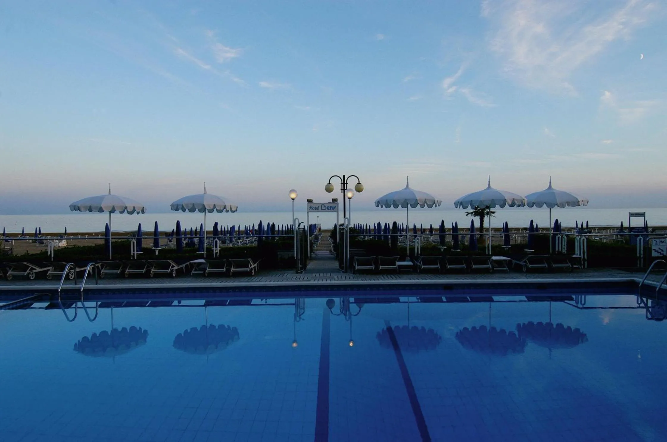 Swimming pool in Hotel Beny