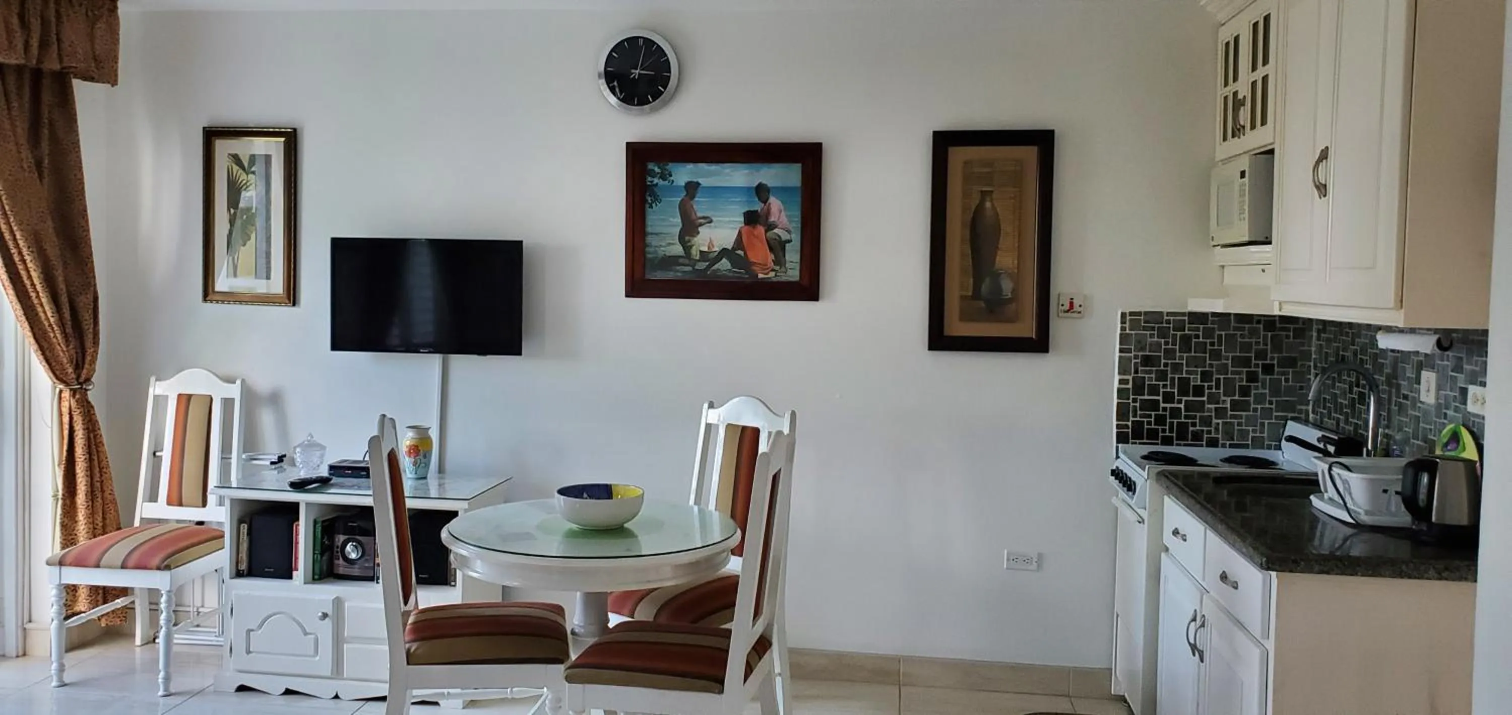 Kitchen or kitchenette in Sandcastles Resort, Ocho Rios