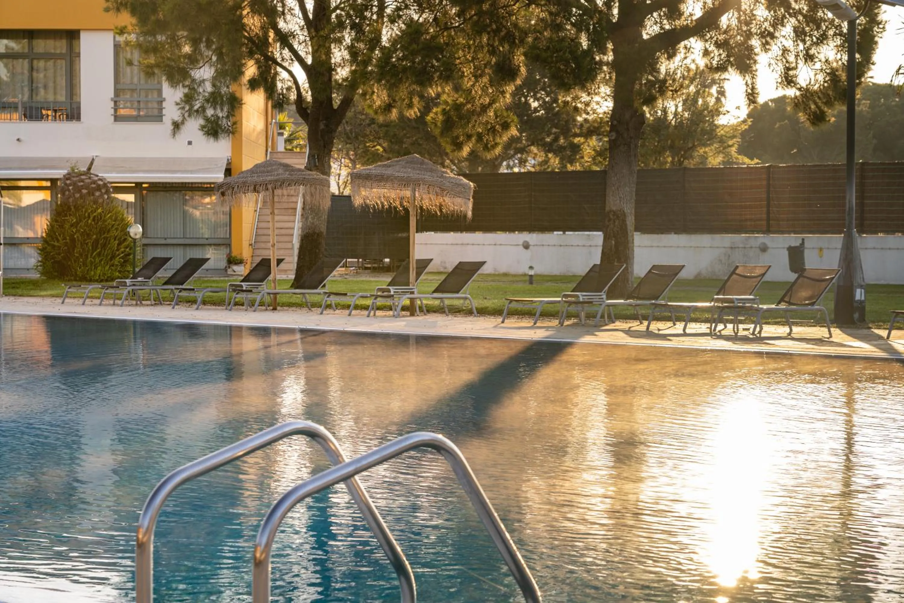 Swimming pool in VILA PARK Nature & Business Hotel