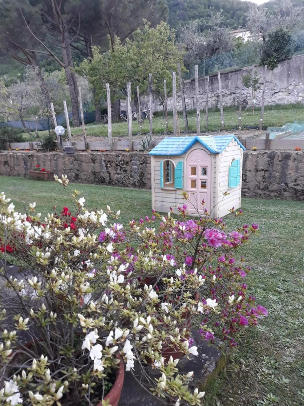 Children play ground in Gli Oleandri B&B