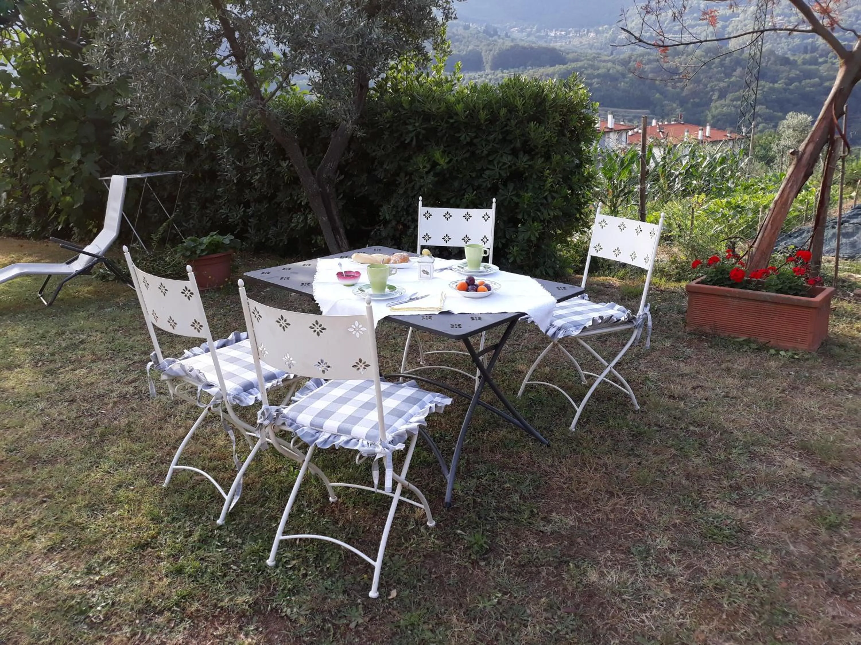 Garden in Gli Oleandri B&B