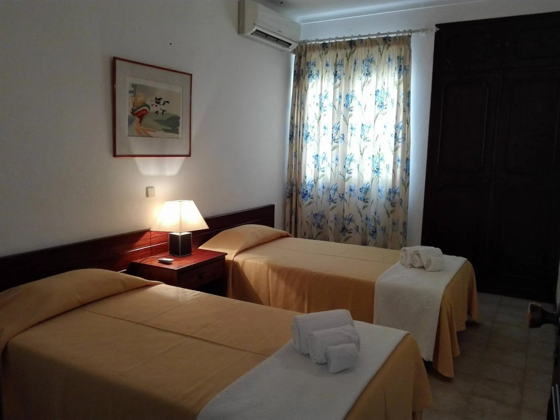 Bedroom in Apartamentos da Balaia