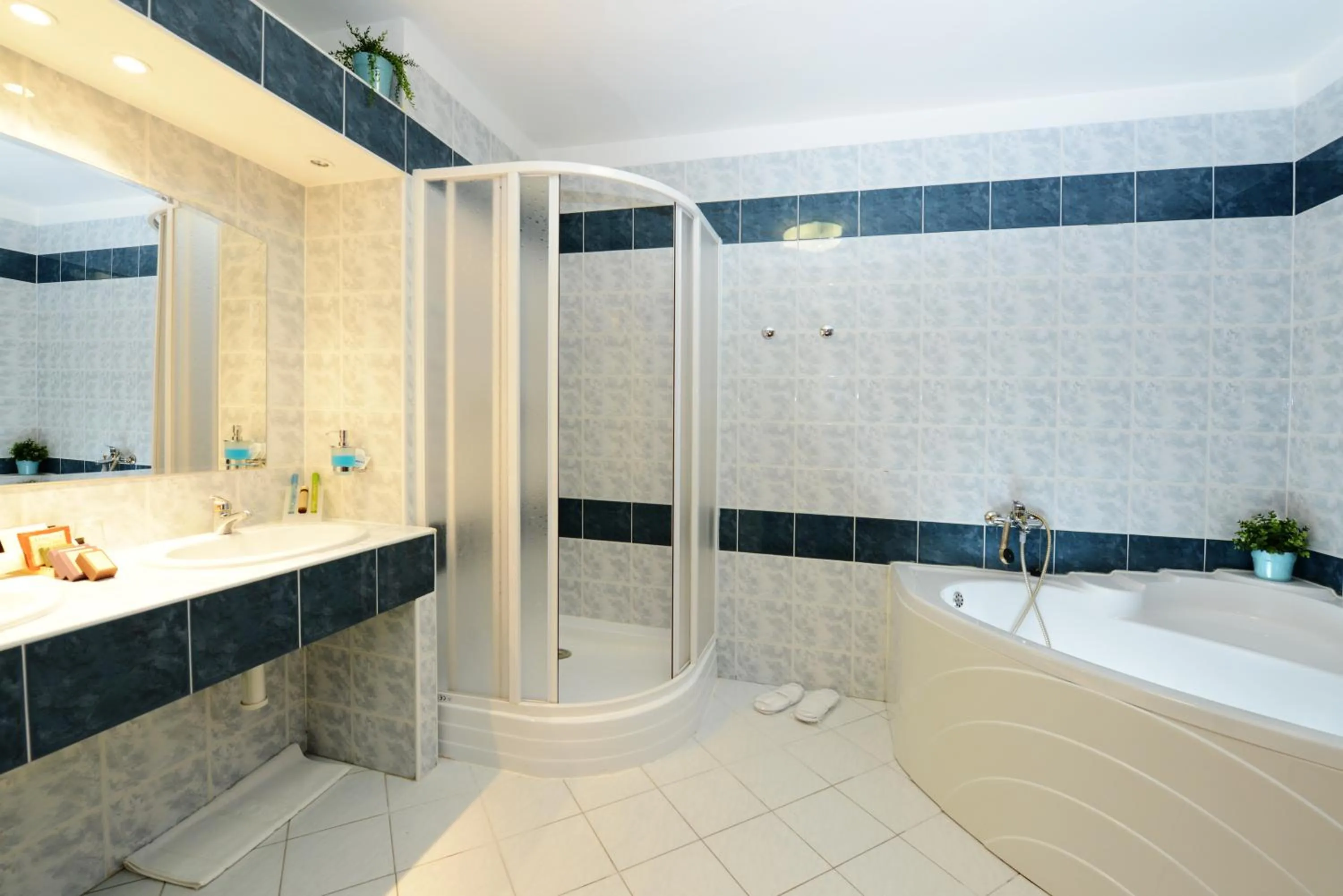 Bathroom in Hotel SOREA TRIGAN