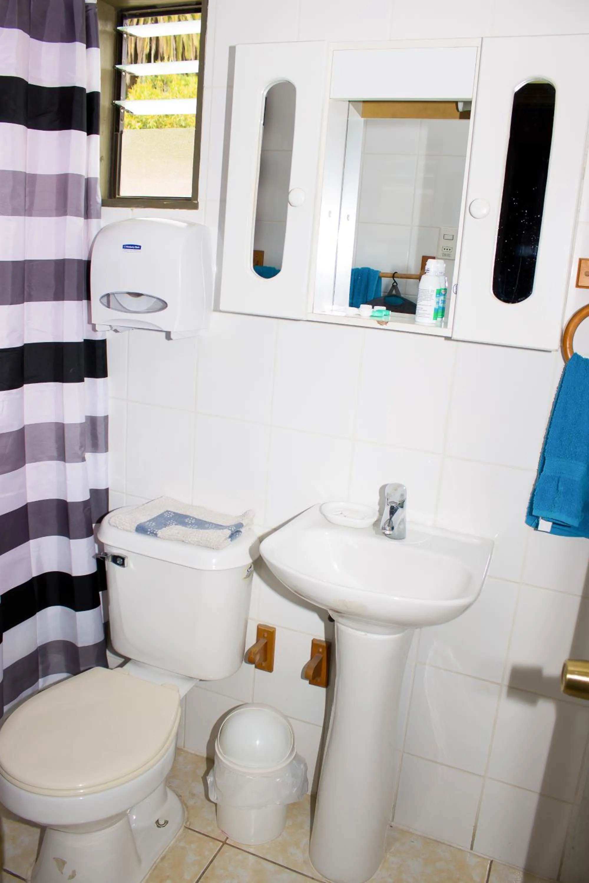 Bathroom in Hostal Residencia Blest Gana