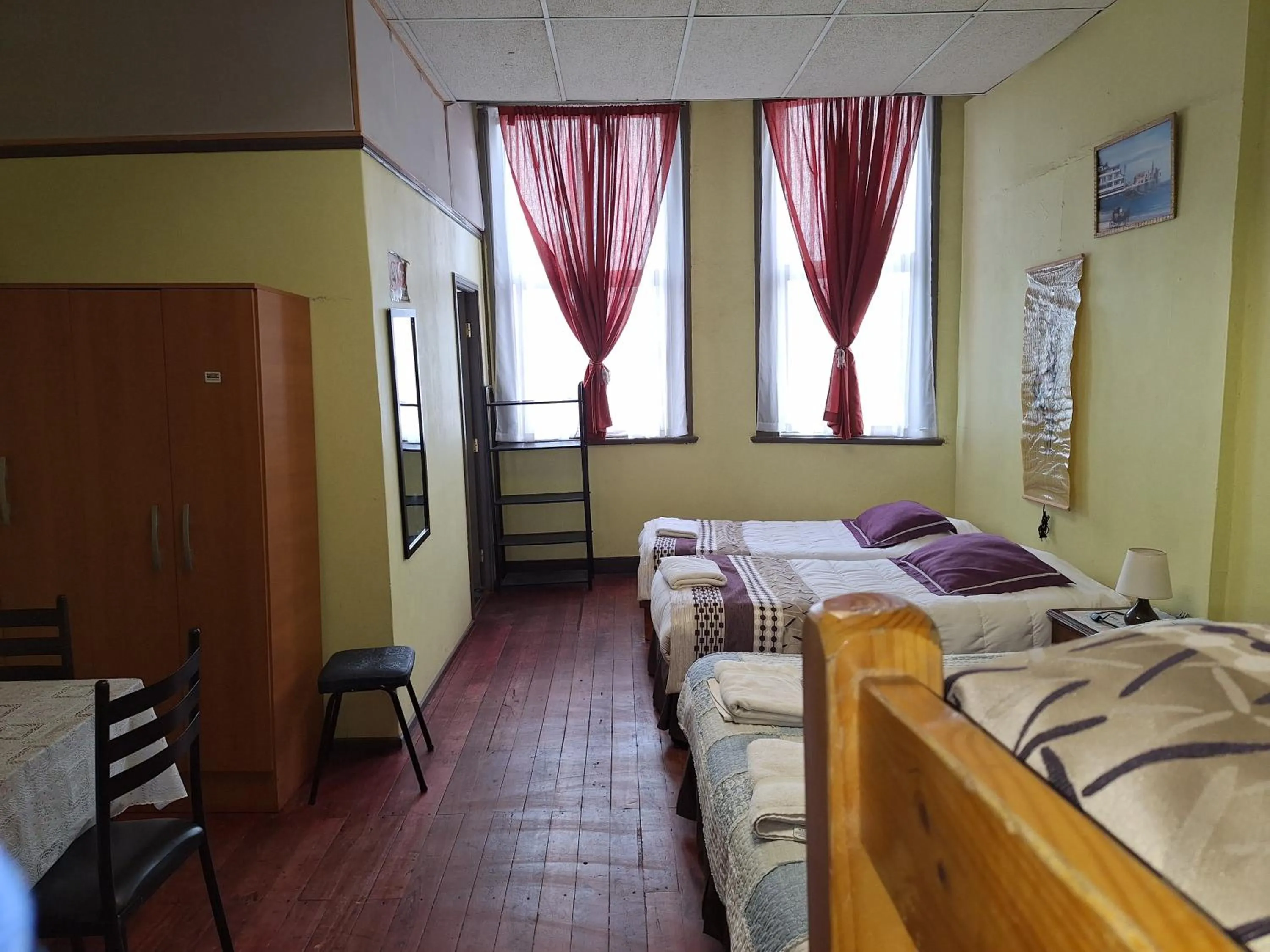 Bed in Hostal Residencia Blest Gana