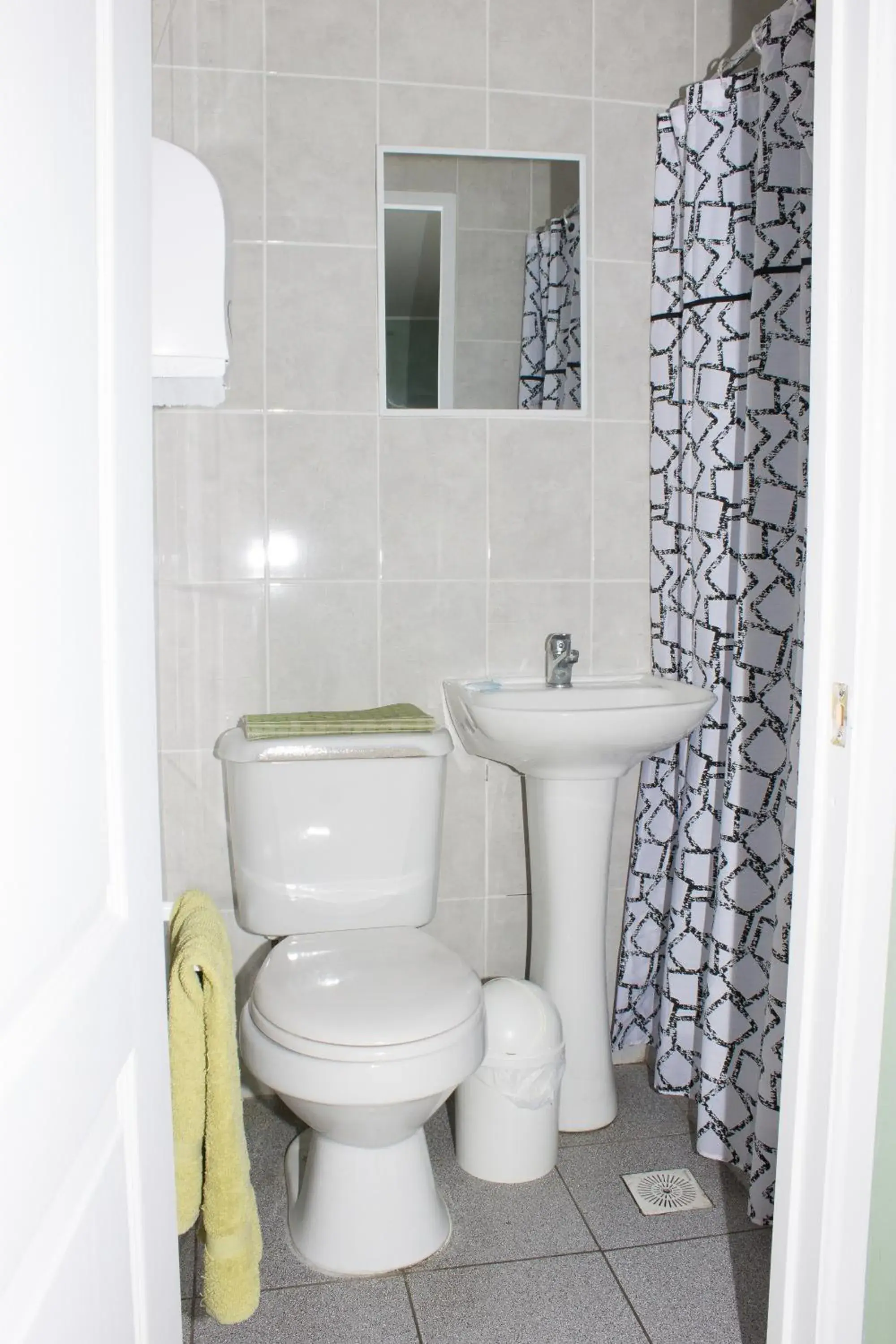 Confort Double Room in Hostal Residencia Blest Gana Confort Double Room in Hostal Residencia Blest Gana