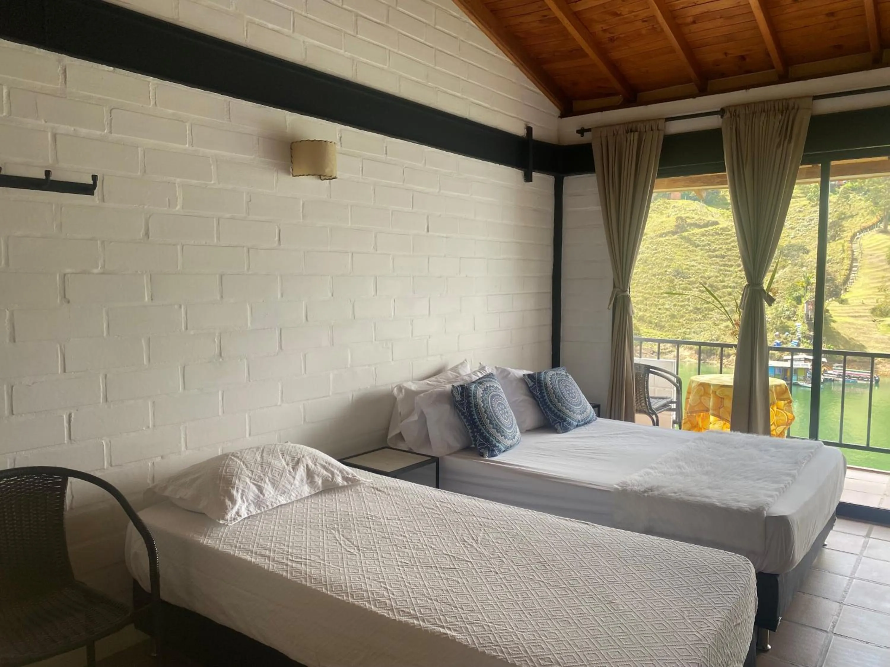 Decorative detail, Bed in Ecolodge Bahia del Peñón