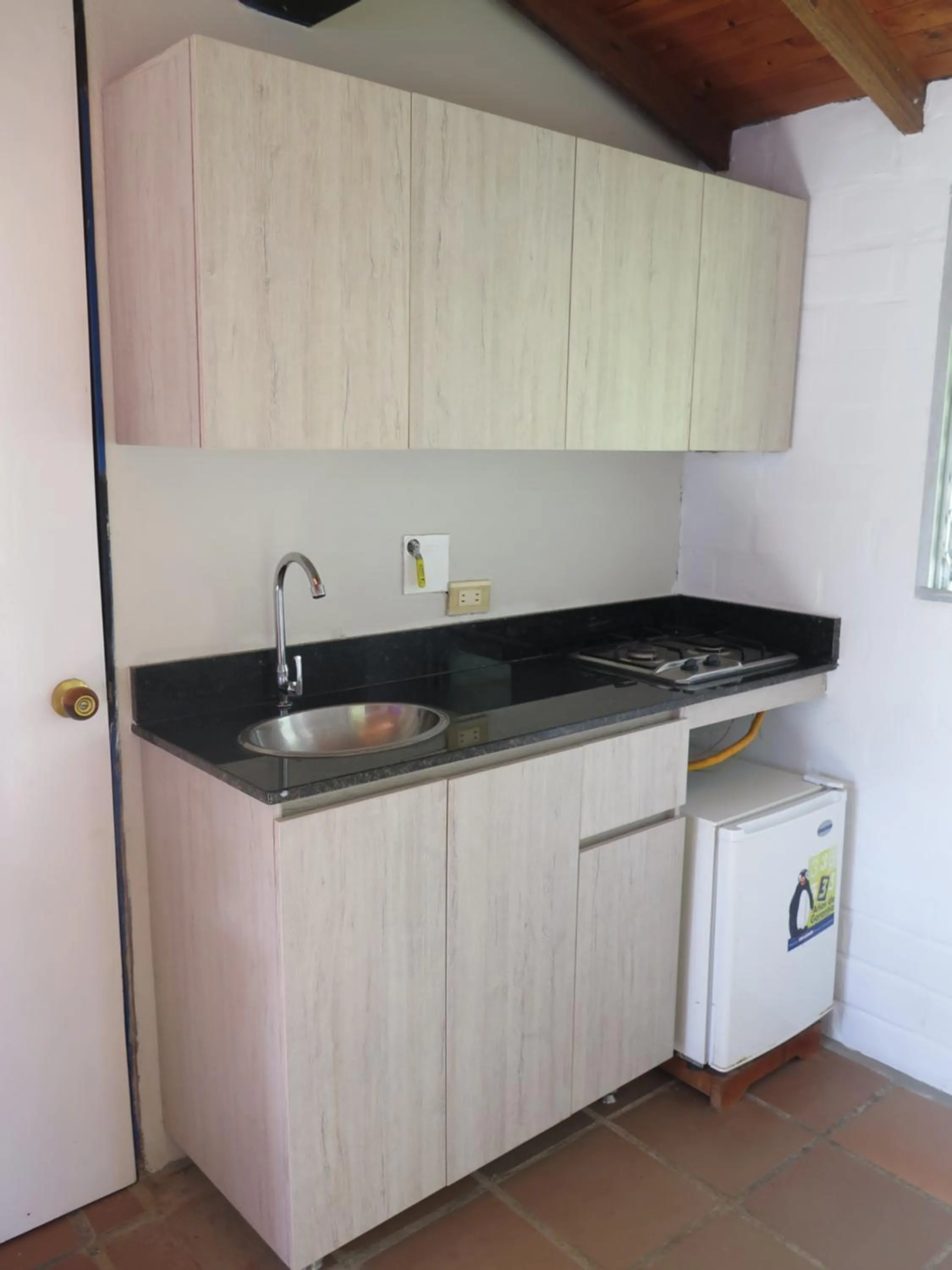 Kitchen or kitchenette in Ecolodge Bahia del Peñón