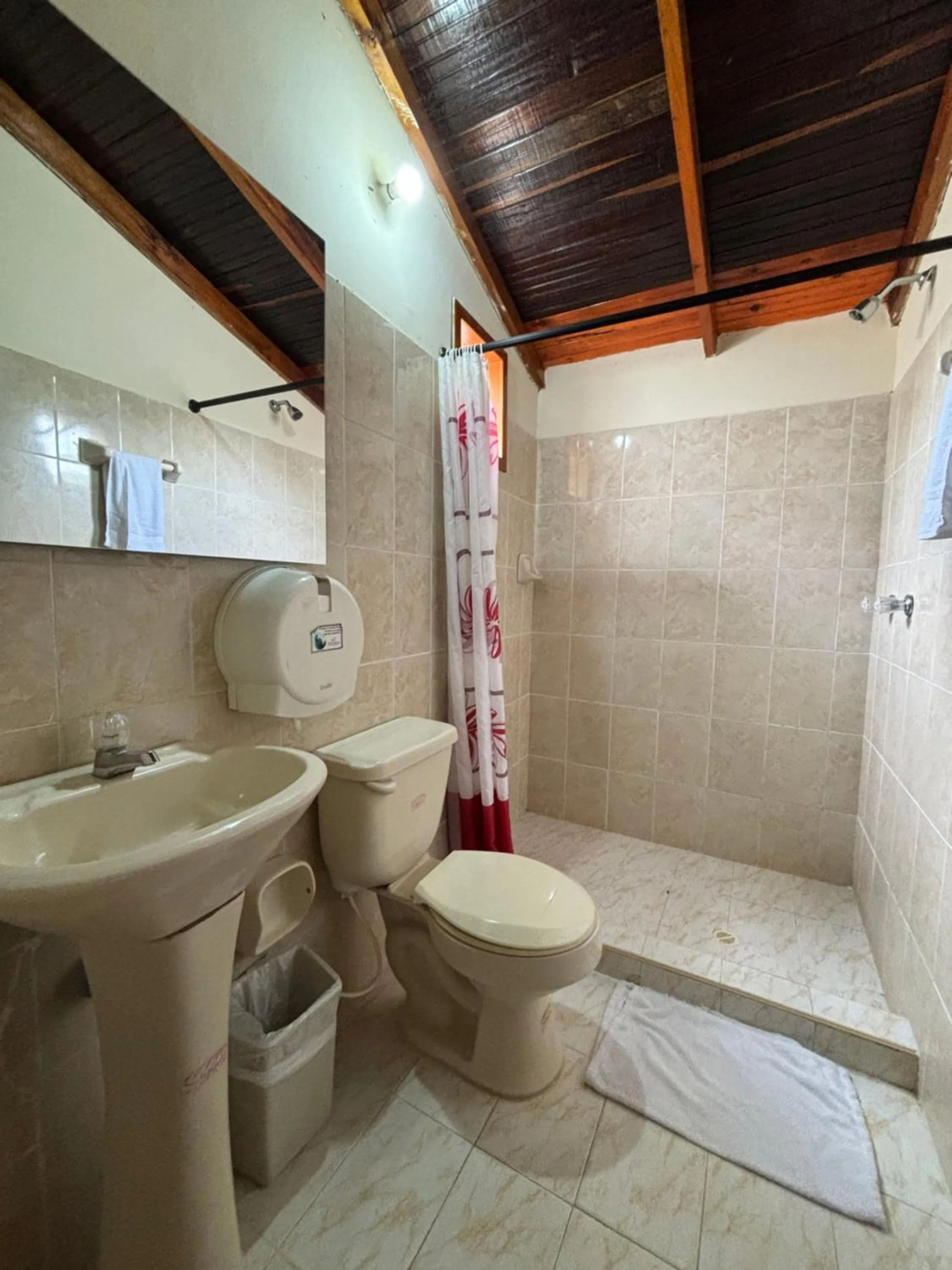 Shower in Hotel Posada Campestre San Gil