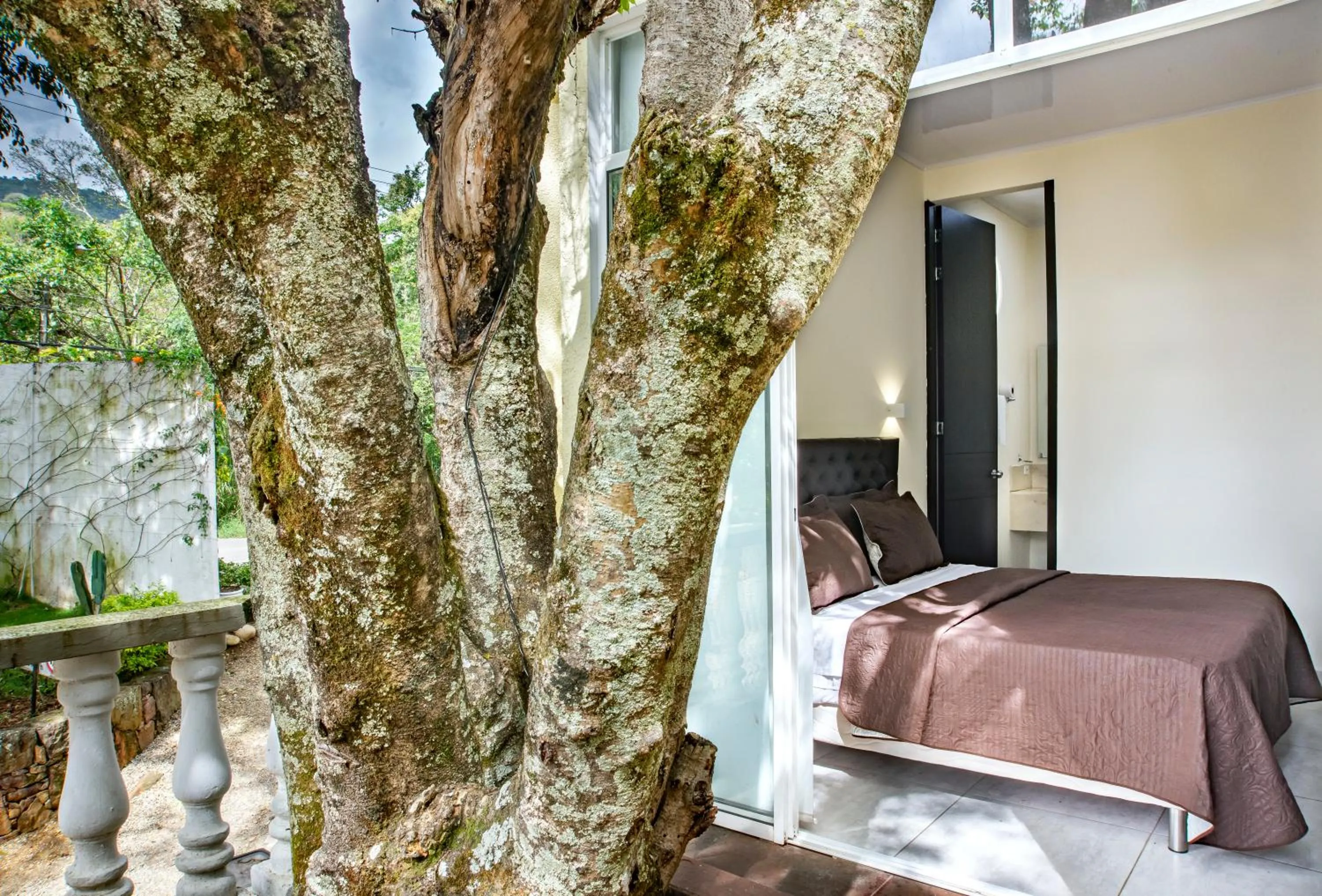 Balcony/Terrace, Bed in Hotel Posada Campestre San Gil