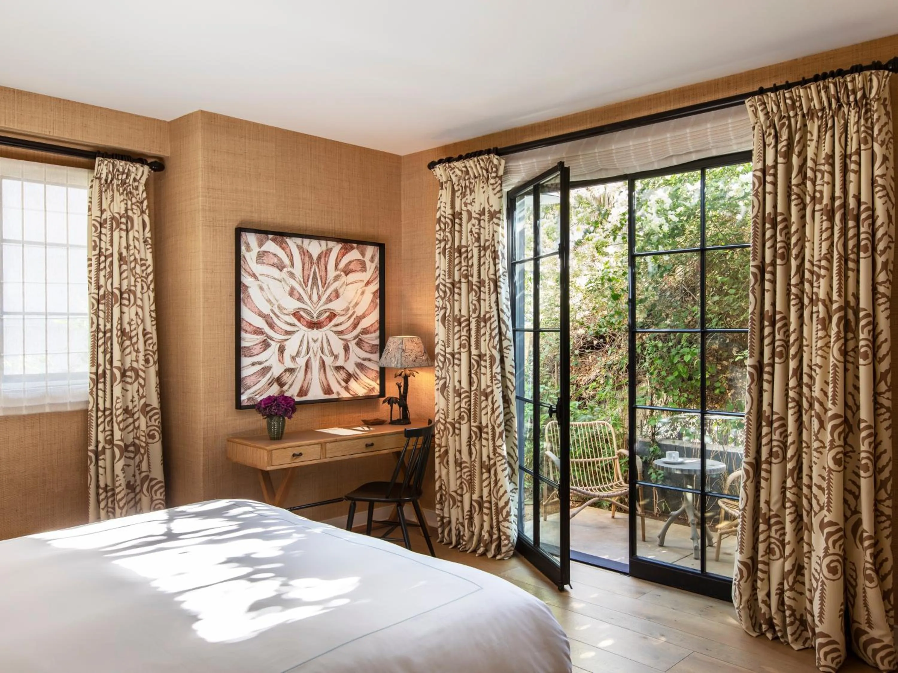 Bed in Hotel 850 SVB, West Hollywood, a Member of Design Hotels