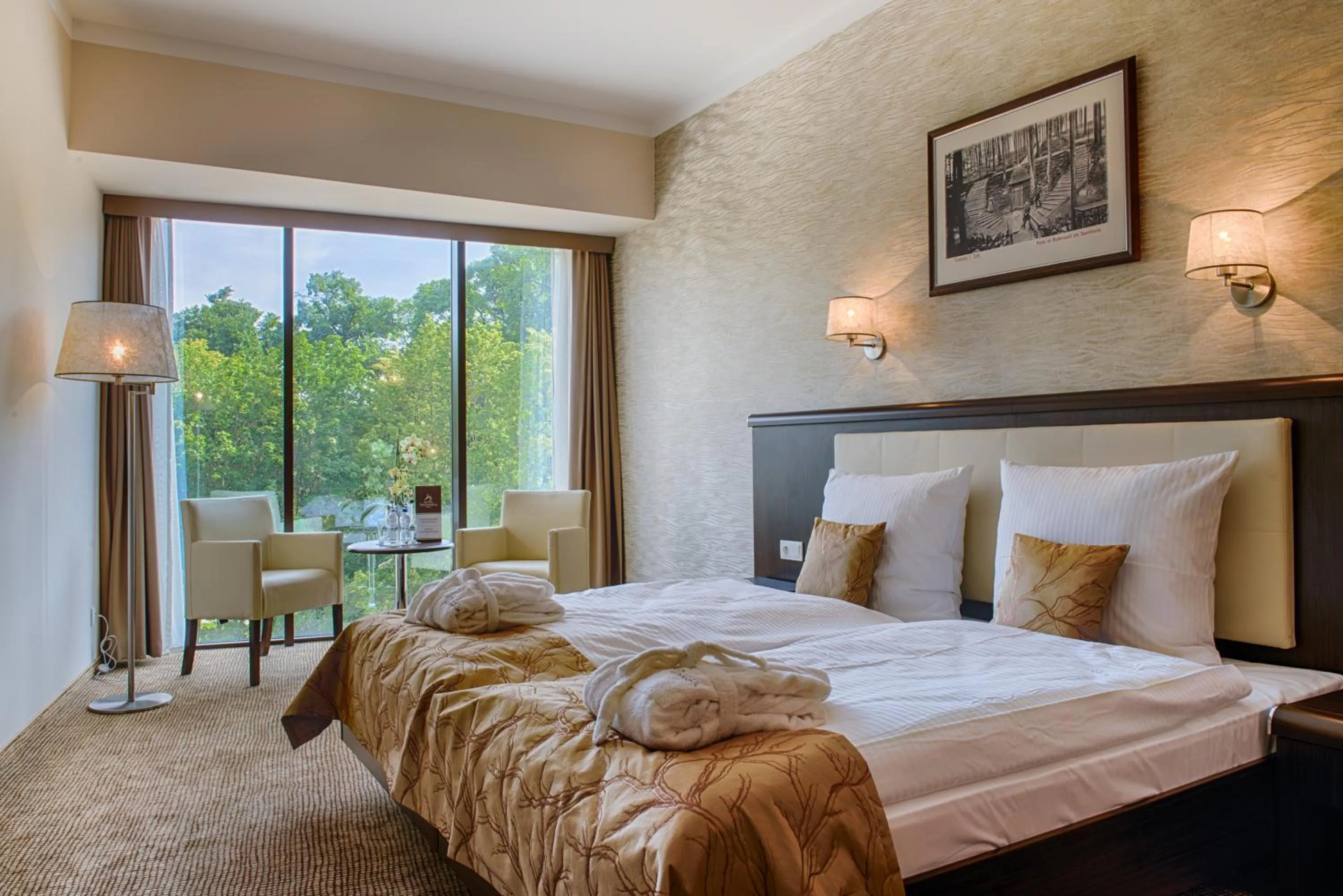 Bed in Hotel Trzebnica