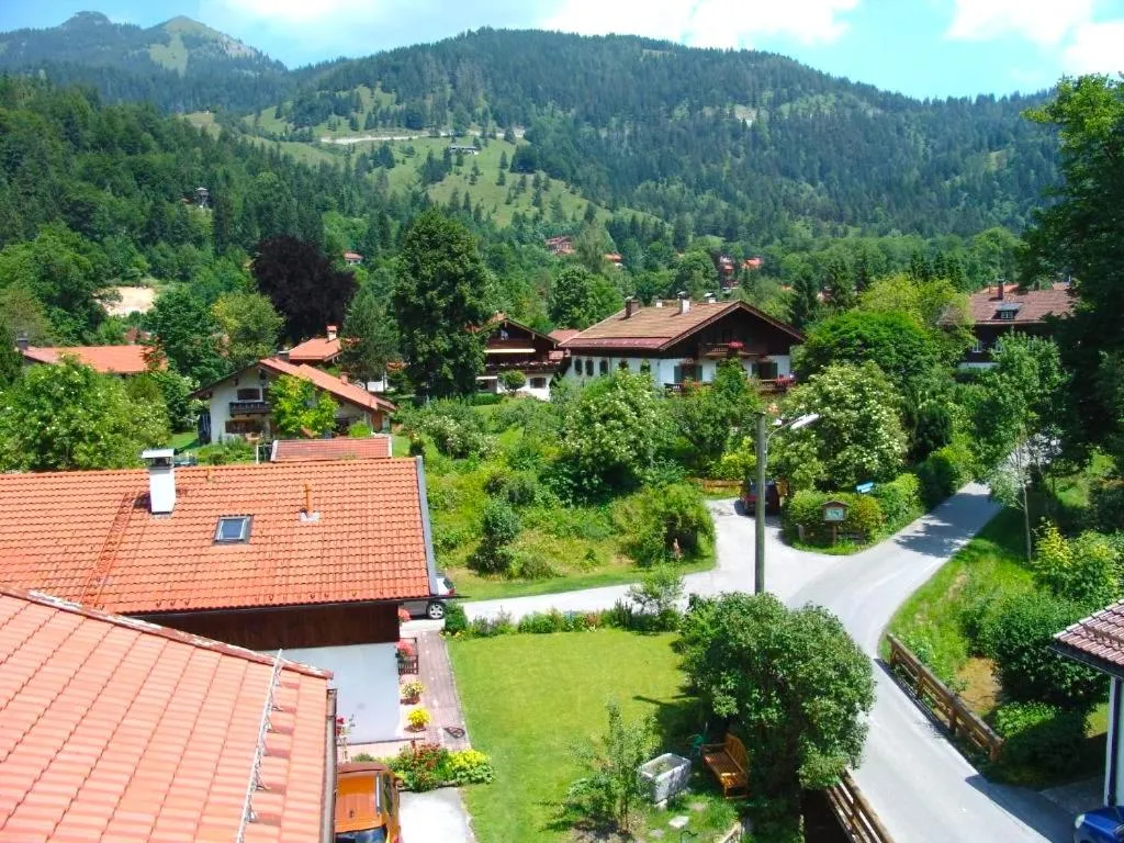 Hotel garni Königslinde - Wandern, Radeln, Skifahren & Genießen