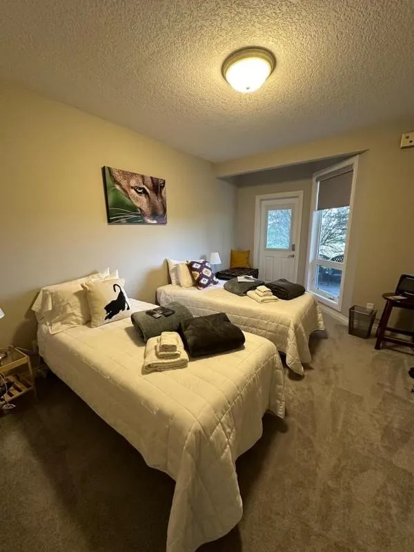 Bed in Misty Ridge Retreat B&B