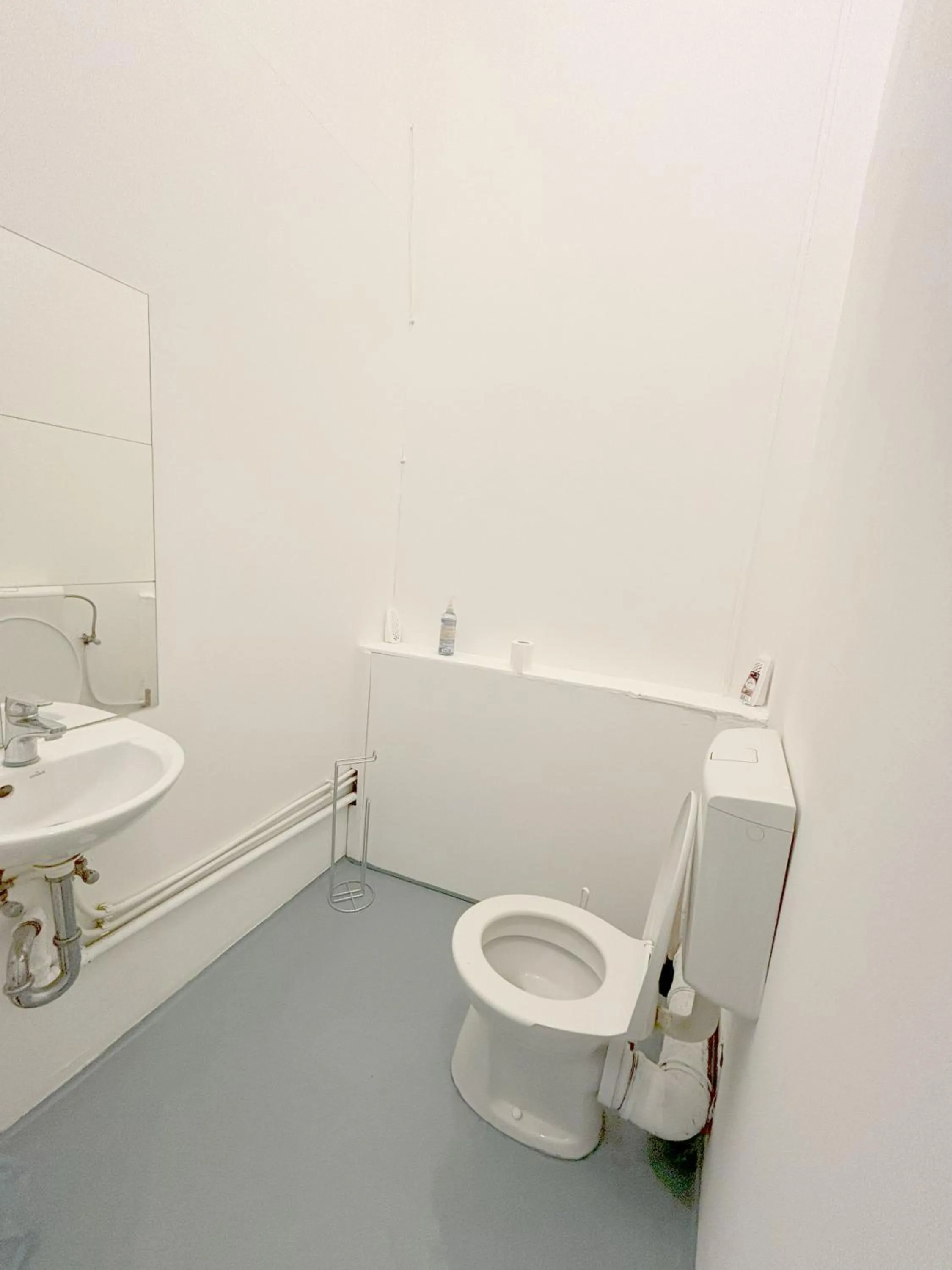 Toilet in Artist Guest House