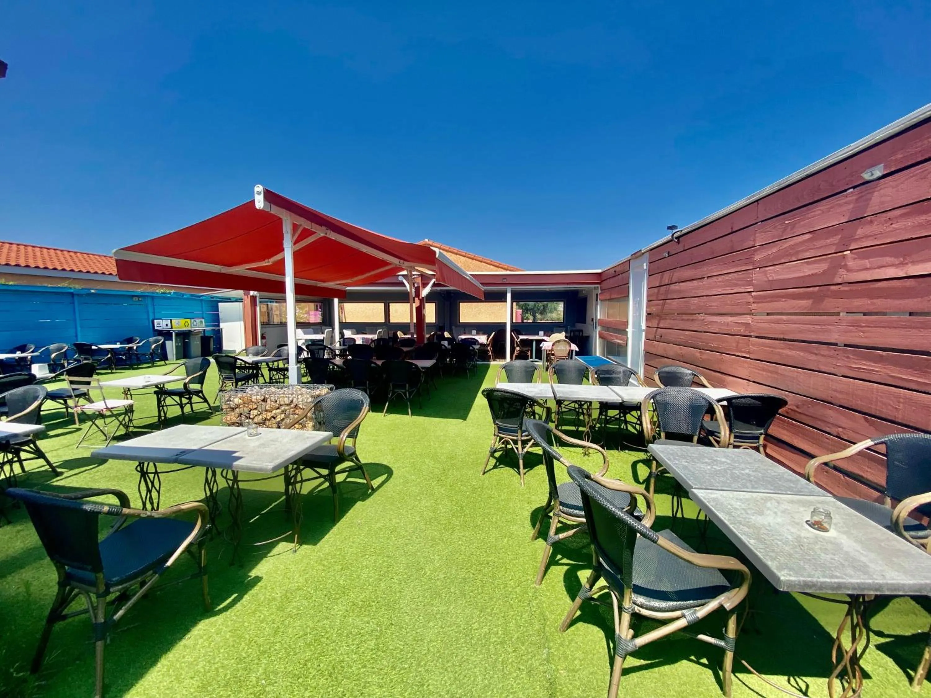 Patio in Hôtel Acajou