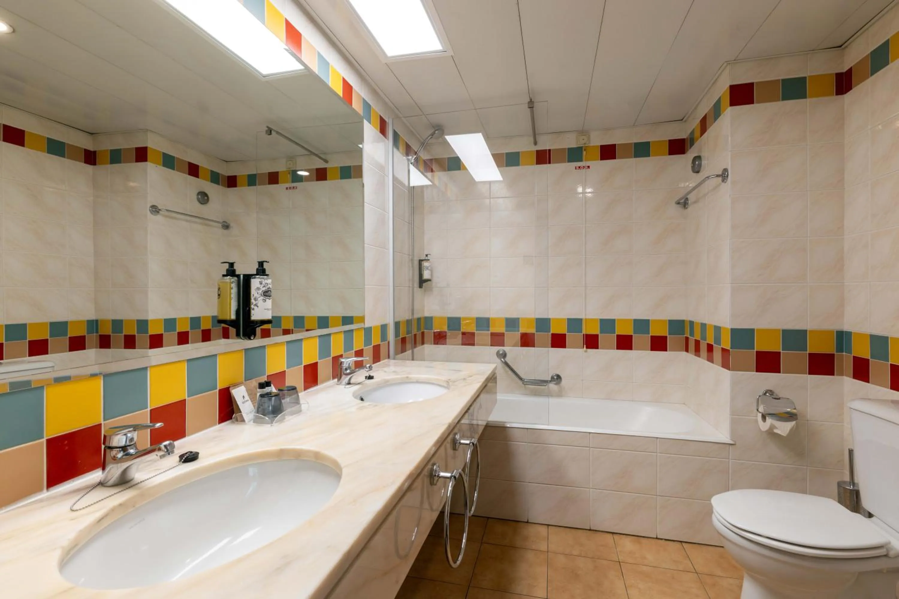 Bathroom in Pestana Ocean Bay Resort