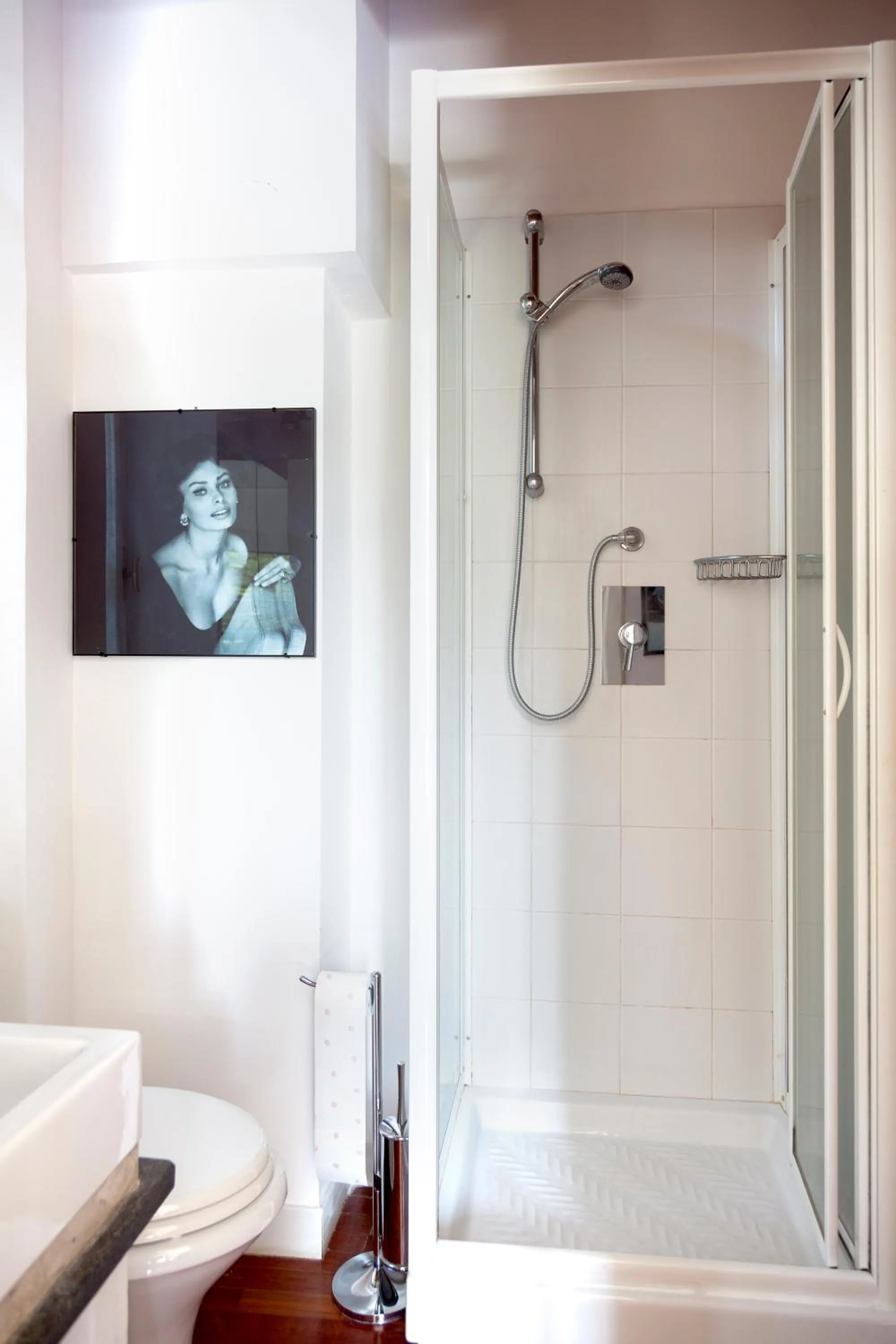 Shower, Bathroom in Il Boom B&B