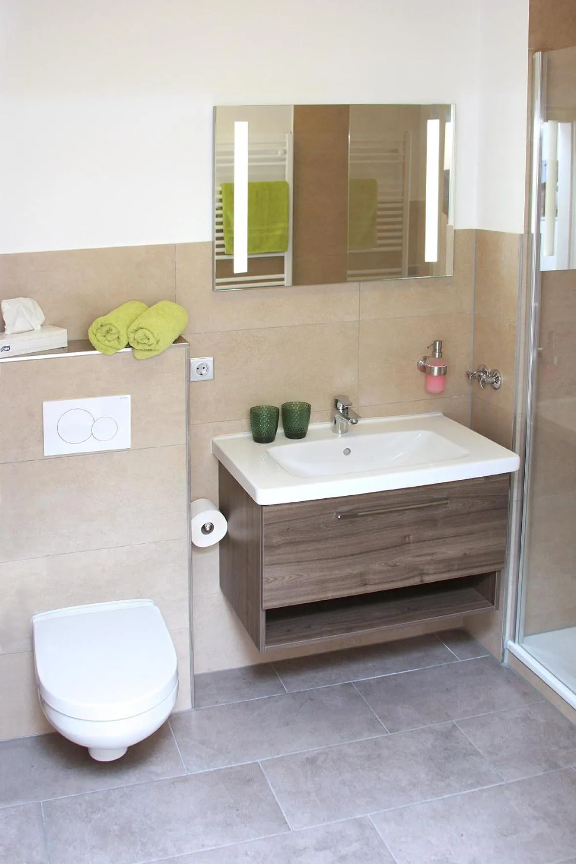 Shower in Hotel Quellenhof