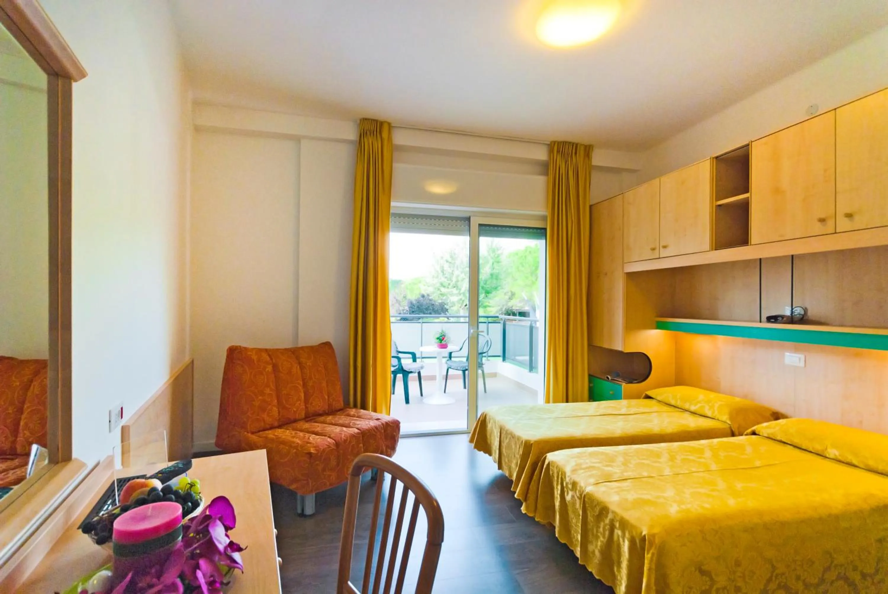 Bedroom, Bed in Hotel Gimm