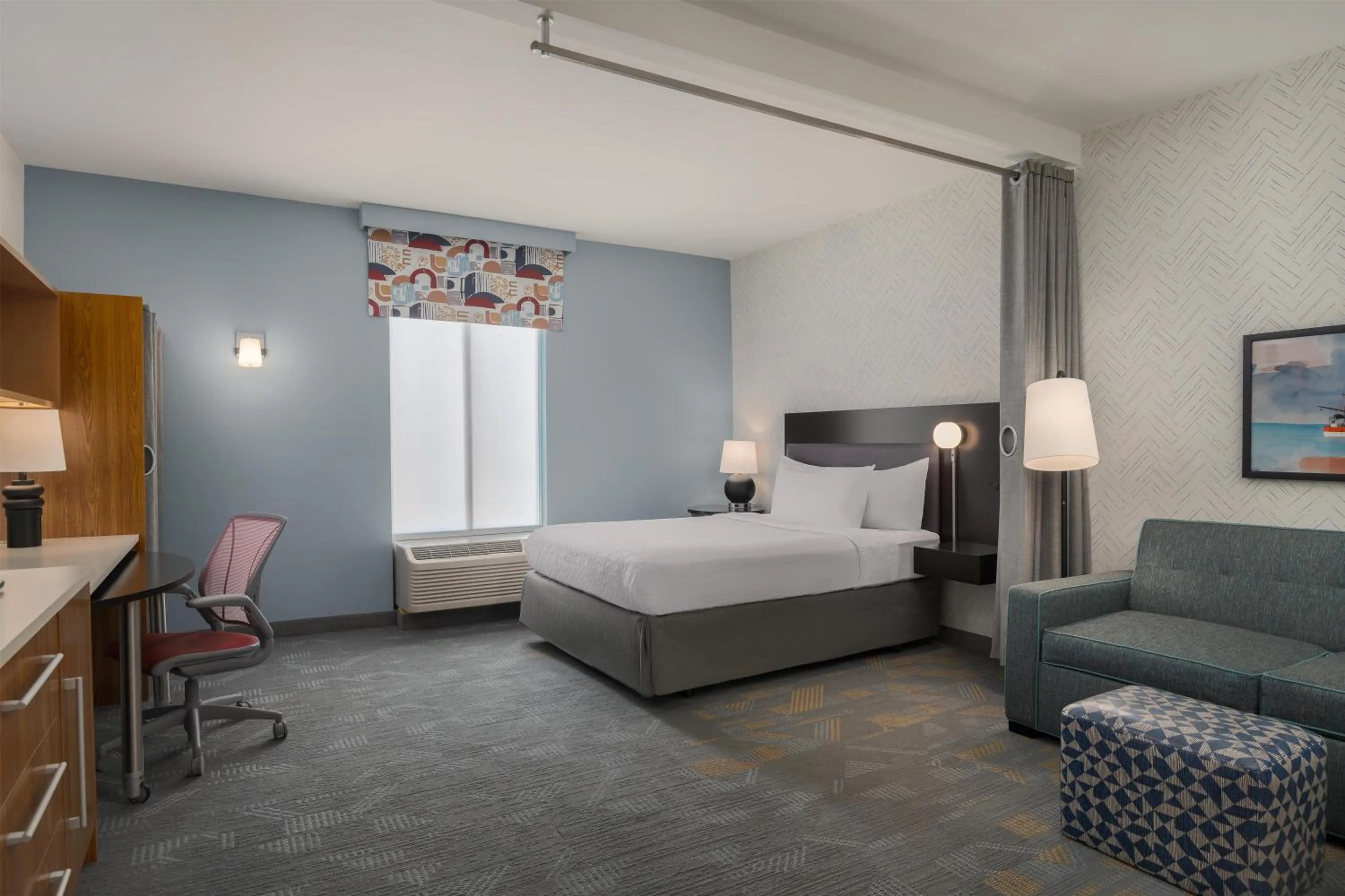 Bed in Home2 Suites by Hilton Biloxi/North/D'Iberville